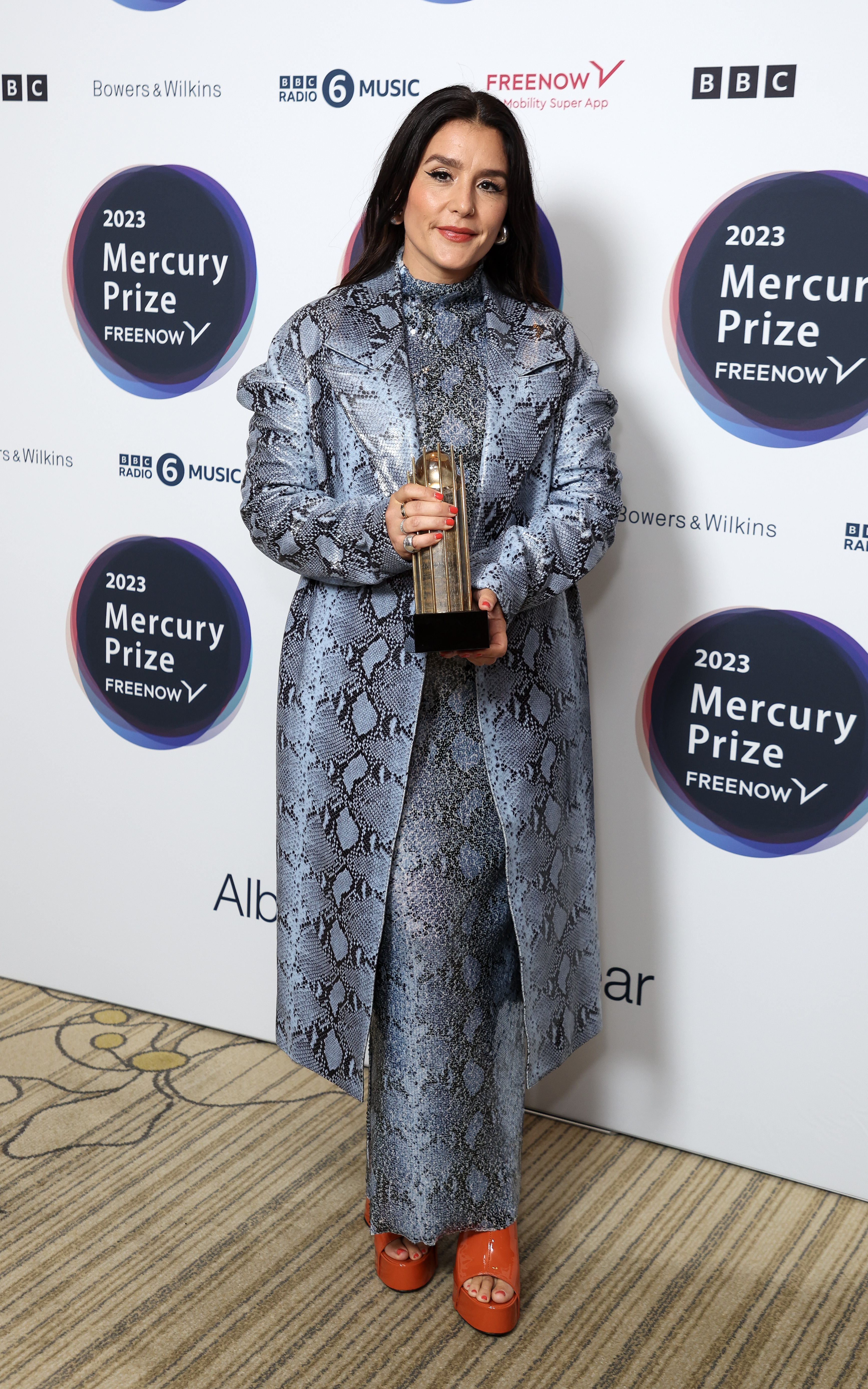 Jessie Ware collecting her nominee award for the Mercury Prize