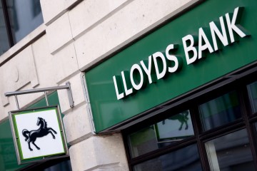 Die Gewinne von Lloyds stiegen um 23 %, da es den Banken nicht gelingt, die höheren Zinsen an die Sparer weiterzugeben