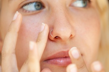 Nasenpiercing: Infektionen, Beulen, Schmerzen und wie lange die Heilung dauert