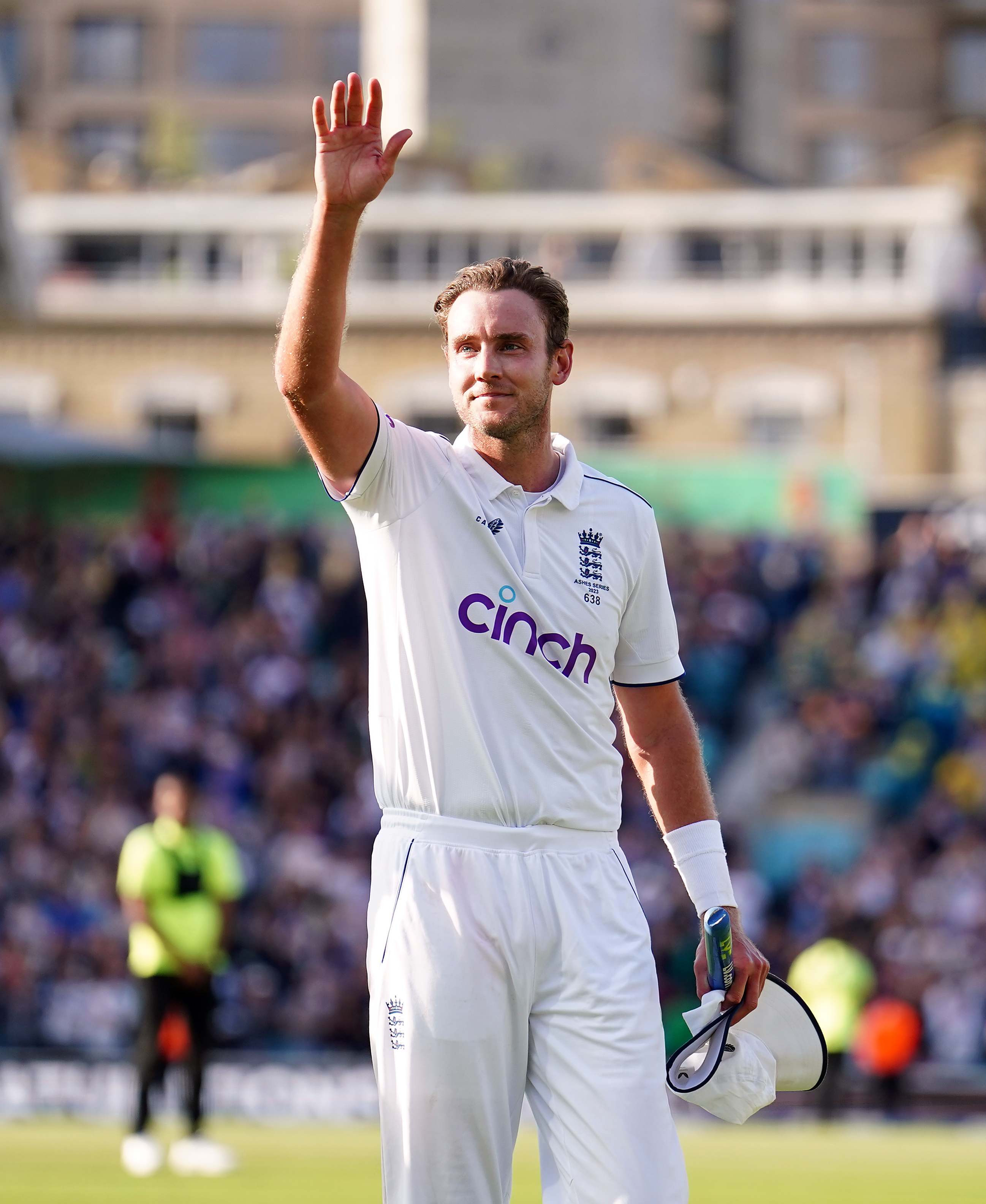 Stuart Broad gewann die letzten beiden Wickets des fünften Ashes-Tests
