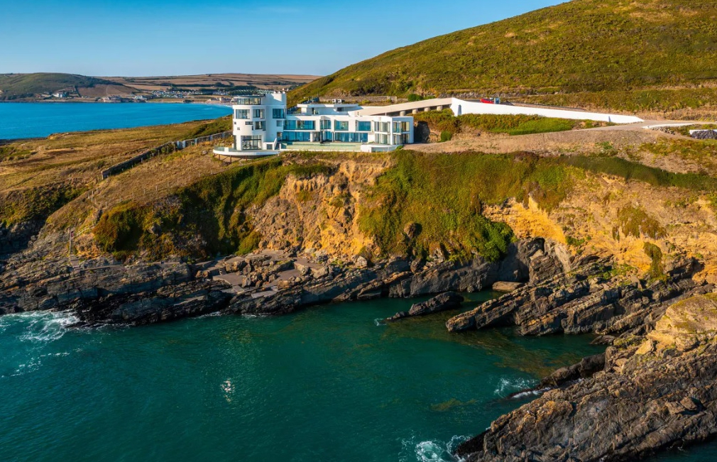 Das Art-Deco-Haus bietet Aussicht auf die Küste von Croyde im Norden von Devon