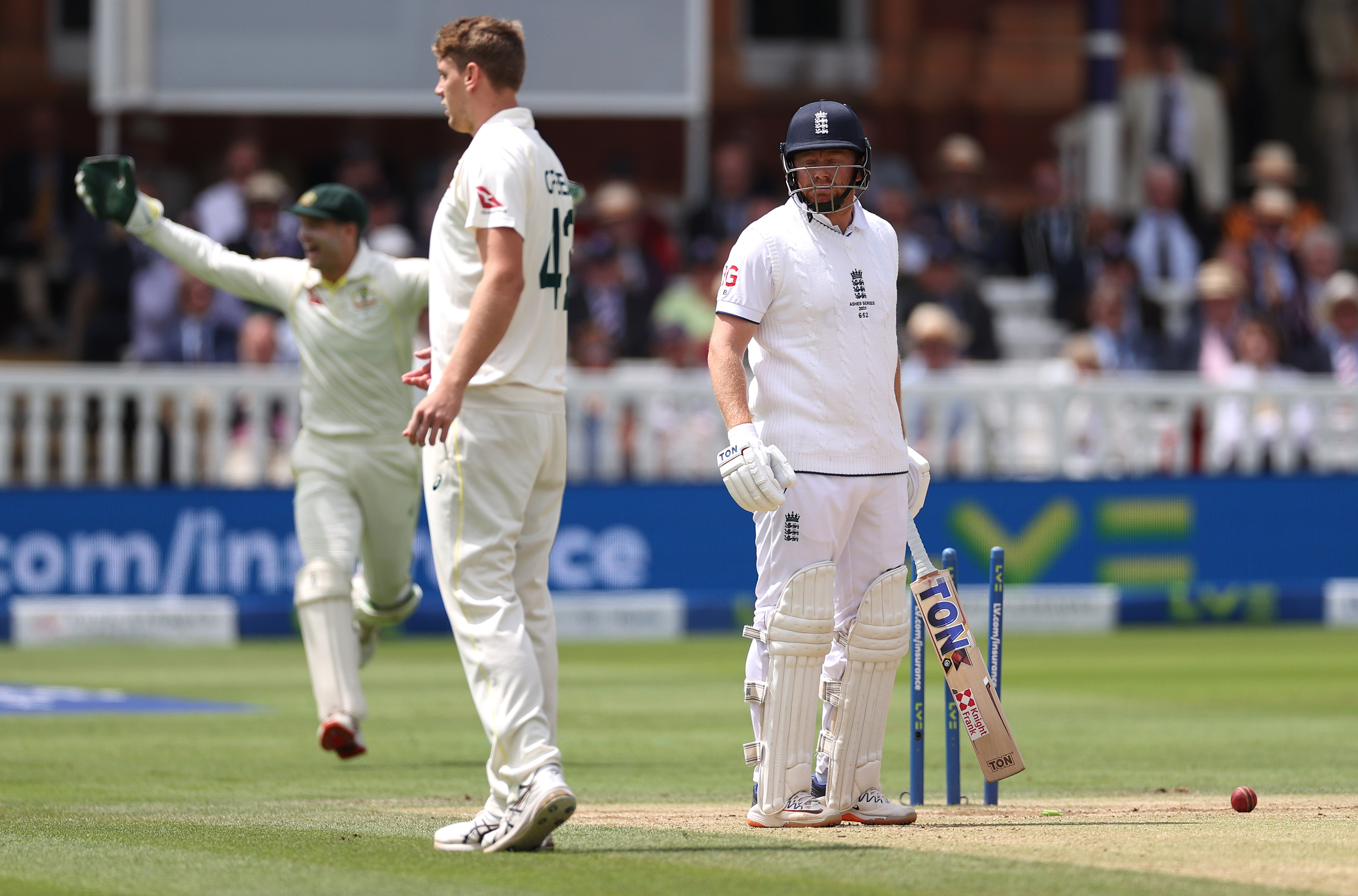 Der umstrittene Schlag des australischen Wicket-Keepers Alex Carey gegen den Engländer Jonny Bairstow löste gestern bei Lord's Chaos aus