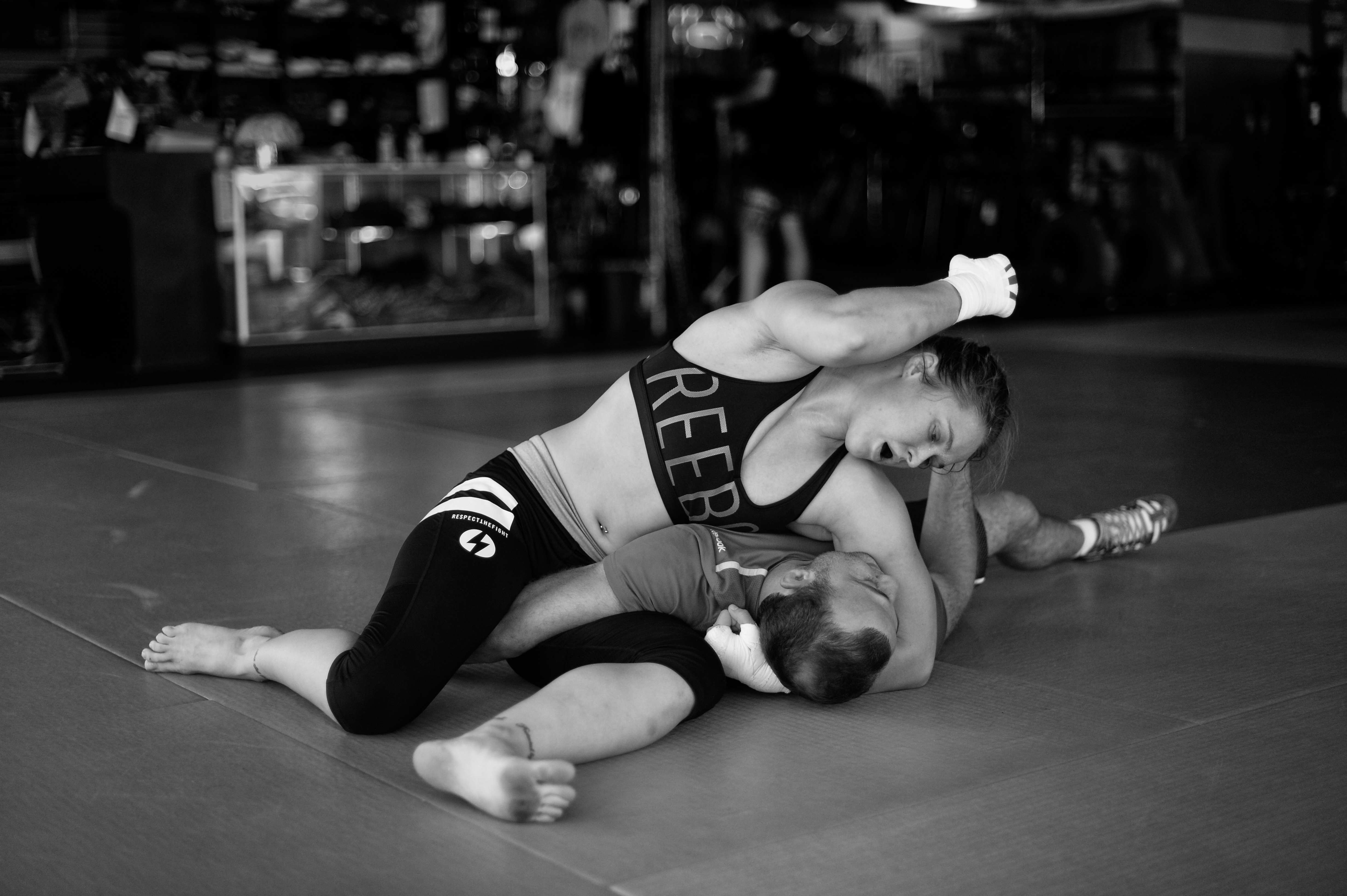 Die UFC-Weltmeisterin im Bantamgewicht der Frauen, Ronda Rousey, hadert mit dem Wrestling-Trainer