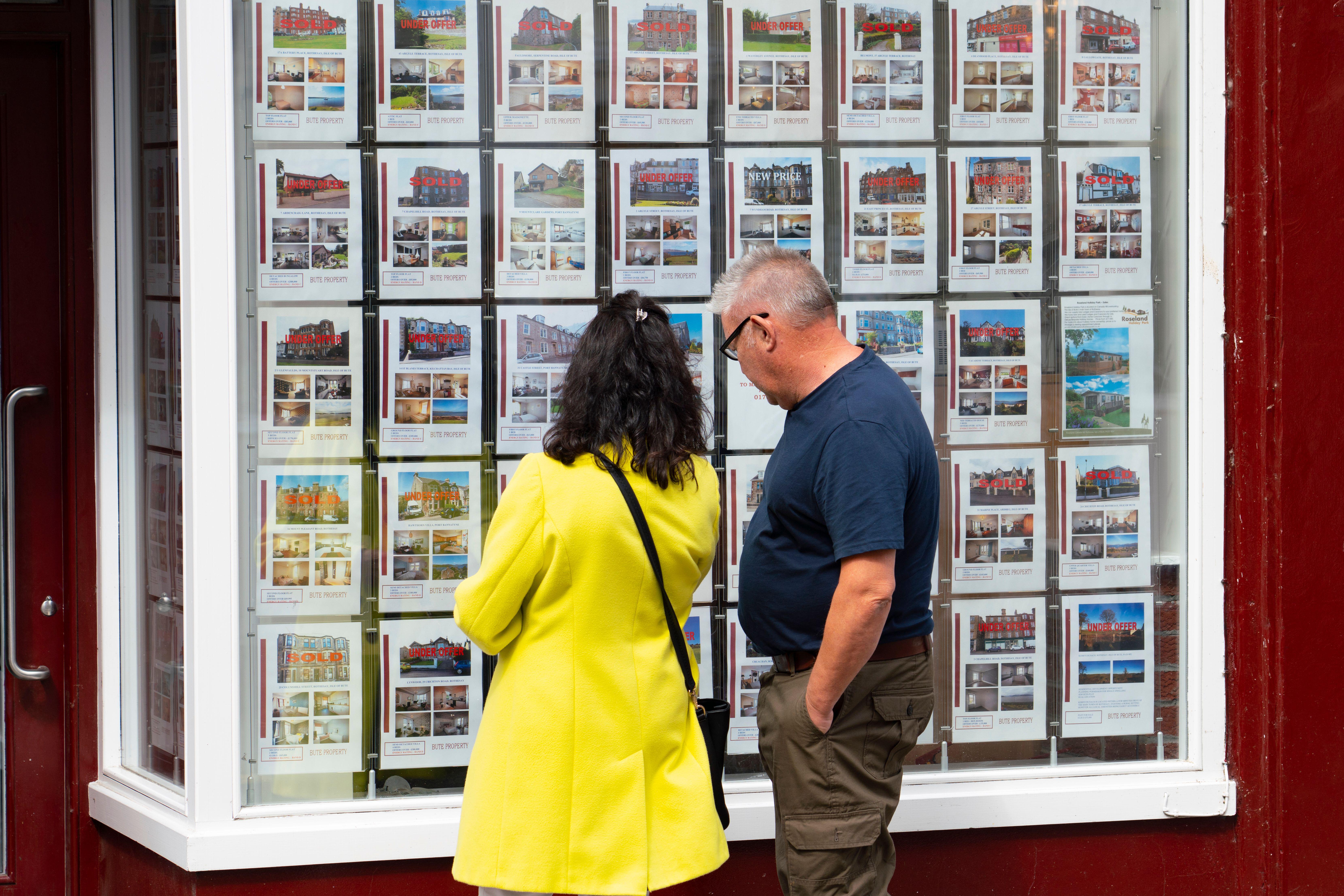 Der durchschnittliche Immobilienpreis in Großbritannien fiel im Juli um fast 1.000 £
