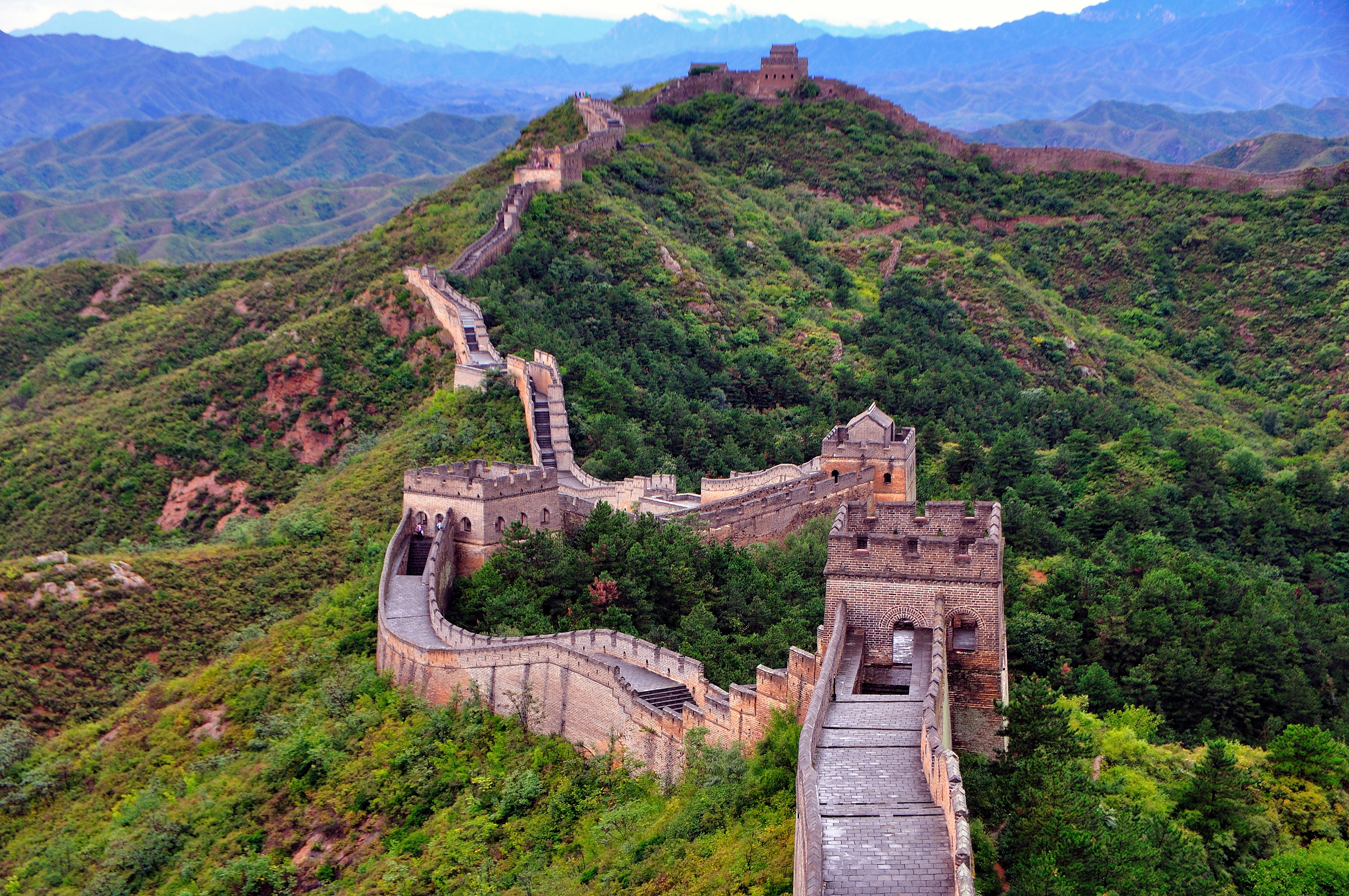 Die Kette sagte, dass es in China eine Wende gegeben habe, nachdem die Covid-Beschränkungen gelockert worden seien – abgebildet ist die Chinesische Mauer