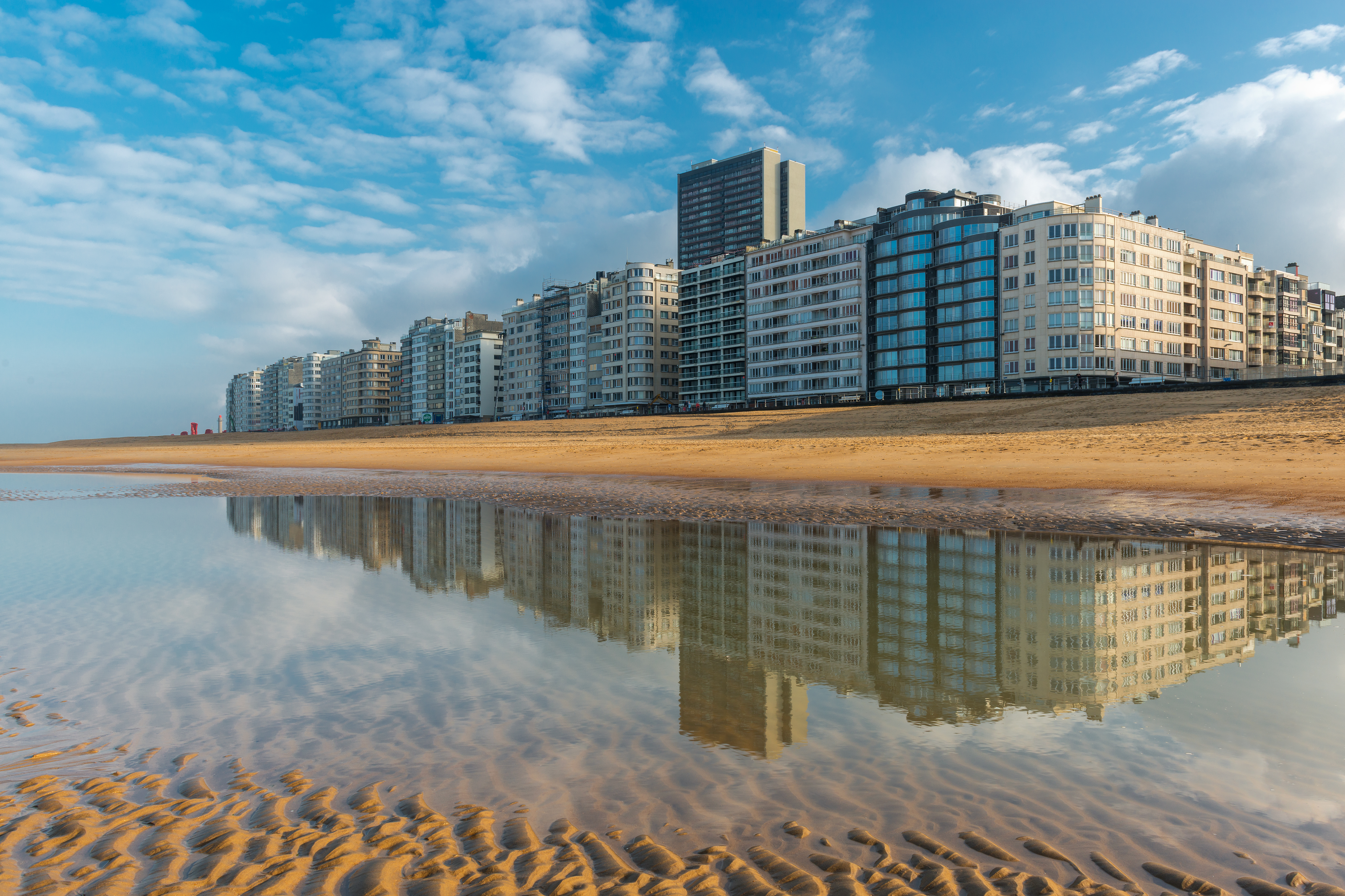 Laut TUI blicken Reisende über die traditionellen Resorts hinaus – abgebildet in der belgischen Stadt Ostende