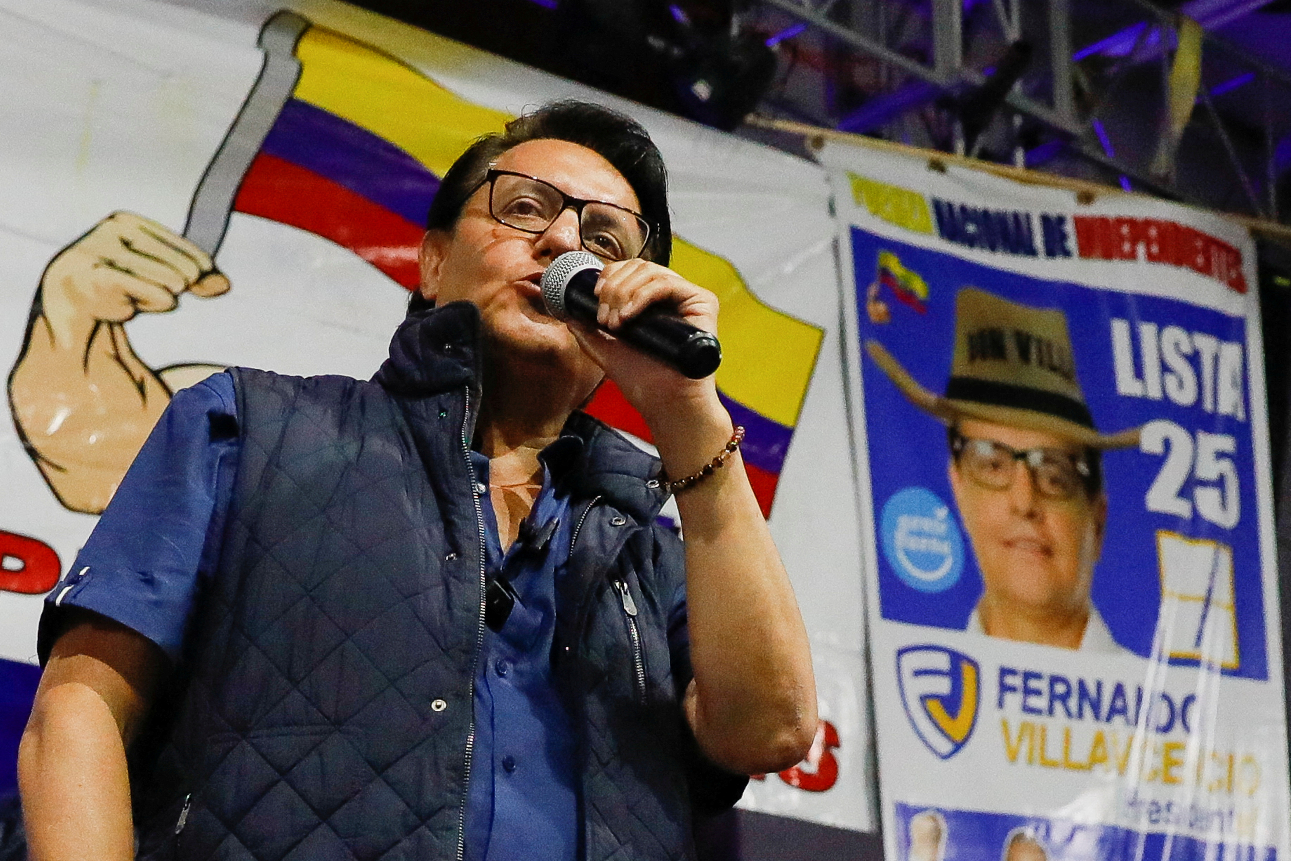 Der ecuadorianische Präsidentschaftskandidat Fernando Villavicencio spricht während einer Wahlkampfveranstaltung in Quito, Ecuador, am 9. August