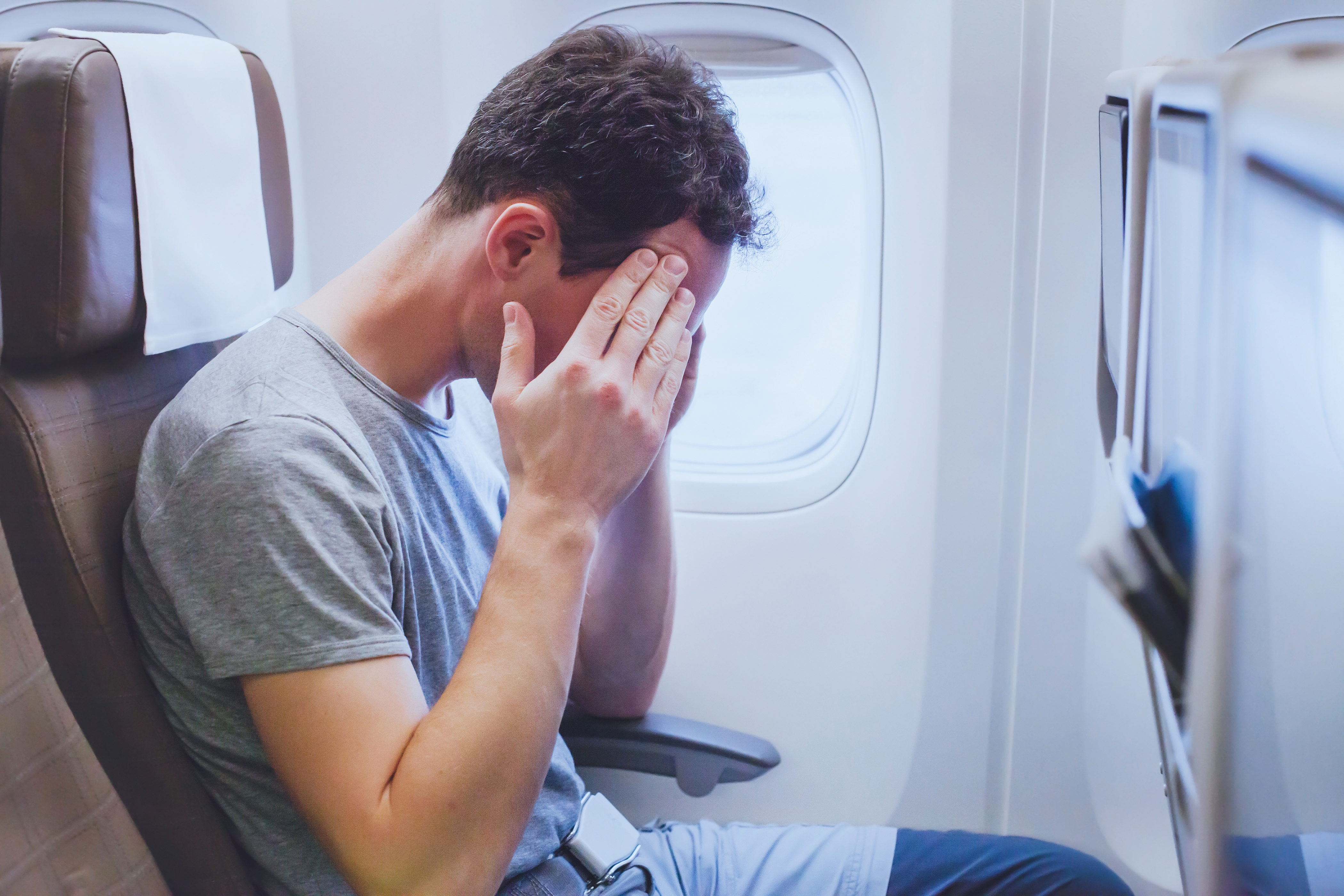 Der Flugzeugpassagier wurde im Internet wegen seines Verhaltens kritisiert "brutto" Und "ekelhaft"