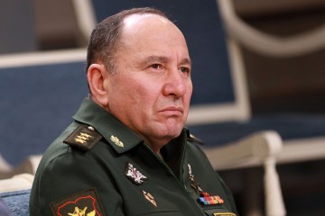 Der von Putin gesäuberte russische Armeegeneral ist nach einer mysteriösen Krankheit gestorben
