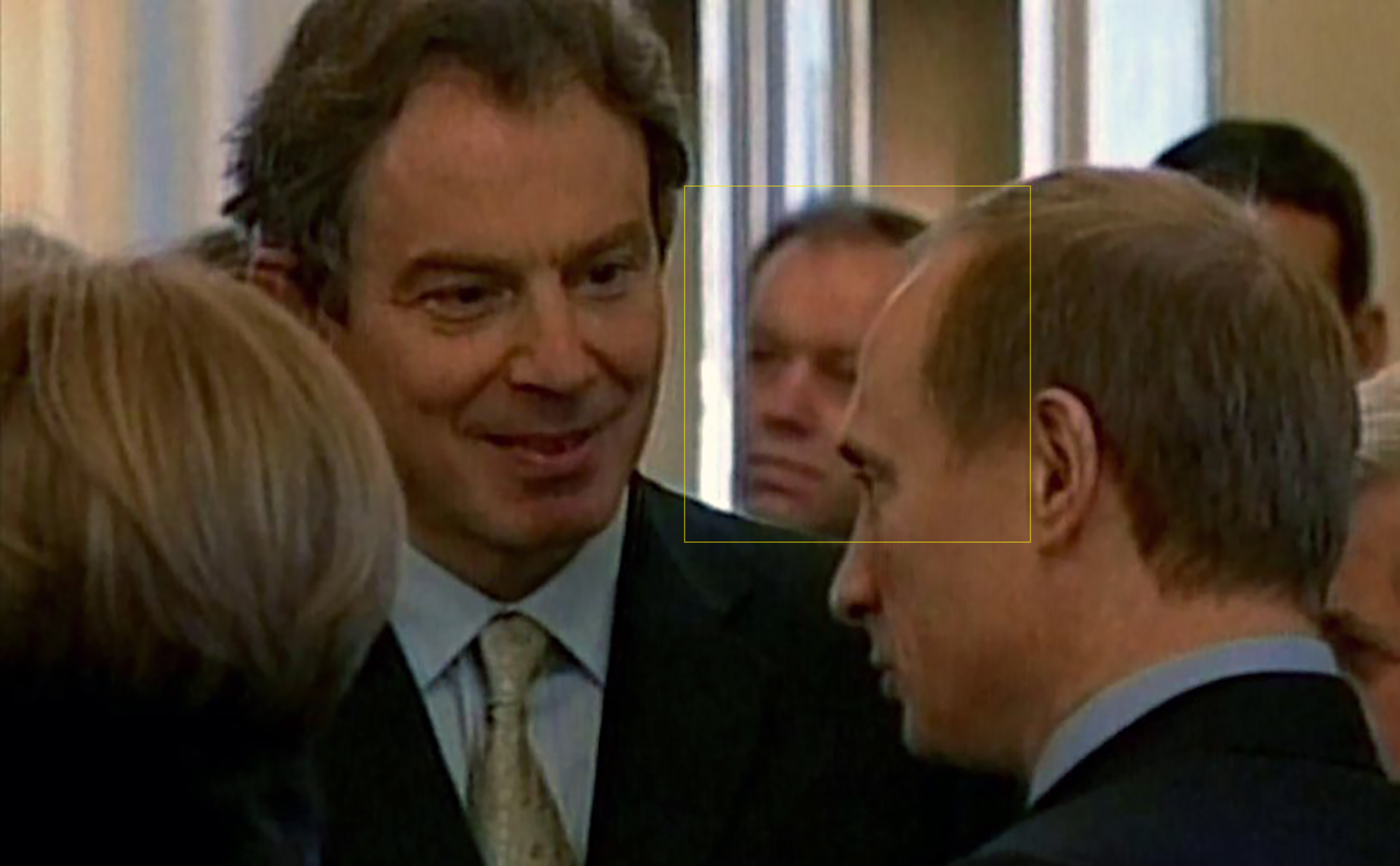 Lopyrev, Mitte, abgebildet mit Tony Blair, links, und Putin, rechts, im Jahr 2002