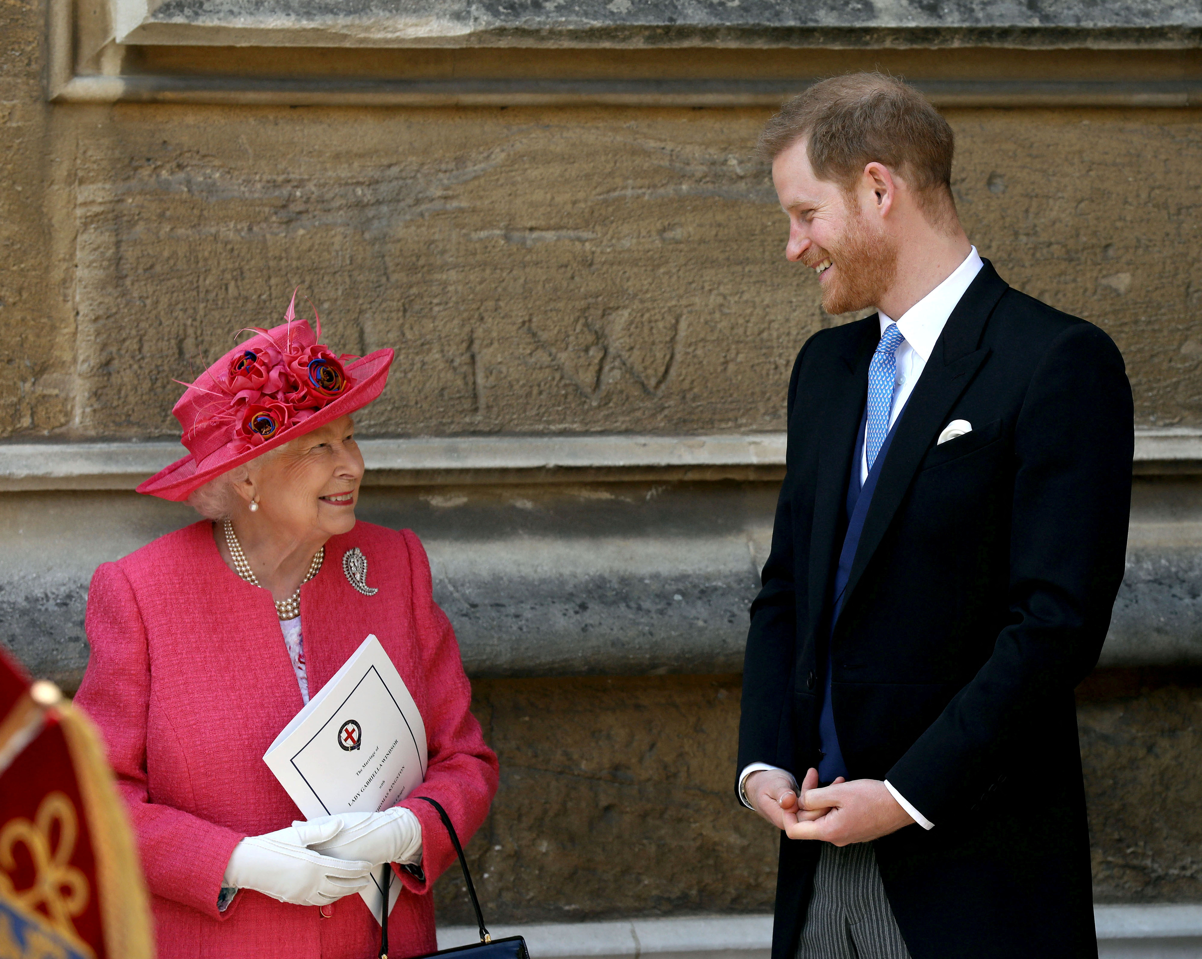 Harry konnte die Königin zum Lächeln bringen und erinnerte sie an Prinz Philip