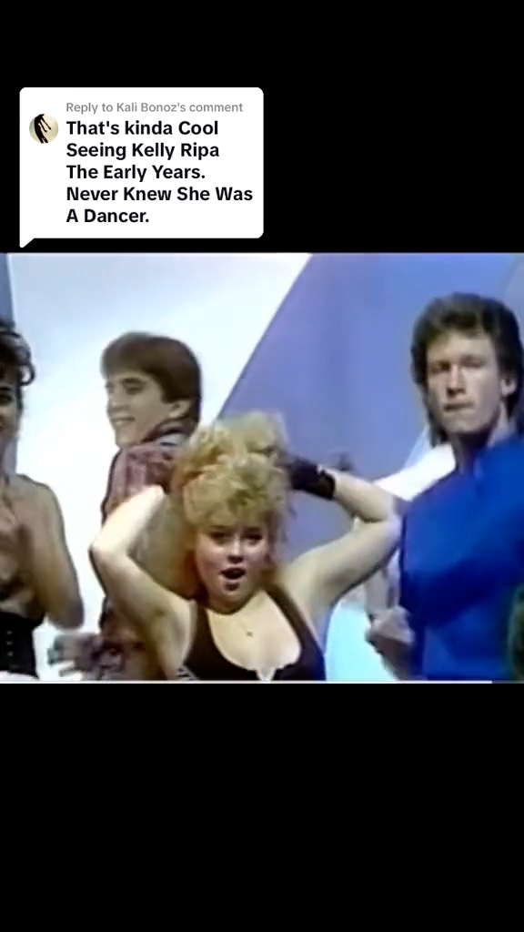 Kelly tanzte Ende der Achtziger drei Jahre lang für die Dance Party USA