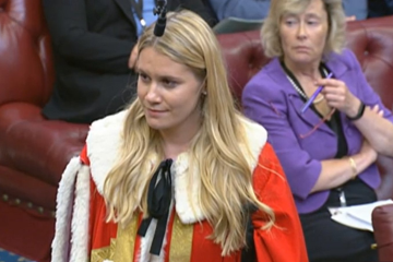 Ex-Boris-Adjutant, 30, wird offiziell das jüngste Mitglied der Lords