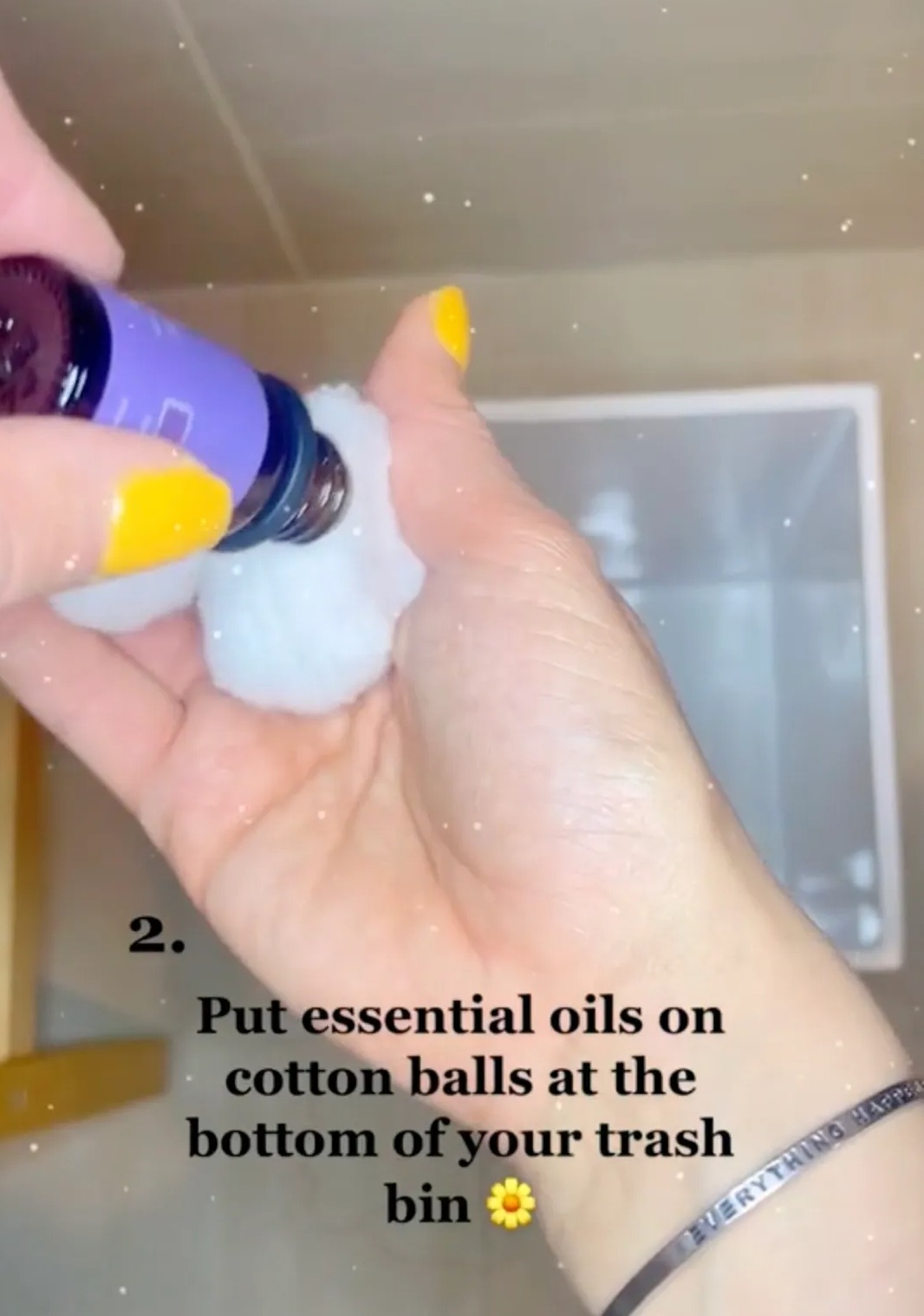 Halten Sie Gerüche fern, indem Sie ätherische Öle in Behältern verwenden