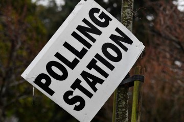 Sunak muss im nächsten Mai Parlamentswahlen ausrufen, fordern hochrangige Tories