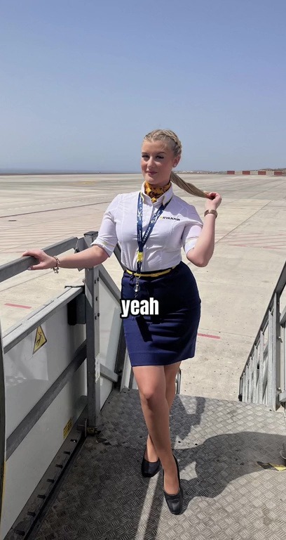 Die ehemalige Ryanair-Flugbegleiterin kündigte kurz nachdem sie ihren Traumjob bekommen hatte