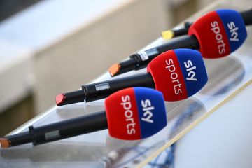 Sky Sports entschuldigt sich für „unsensible und bedauerliche“ Kommentare während des Spiels