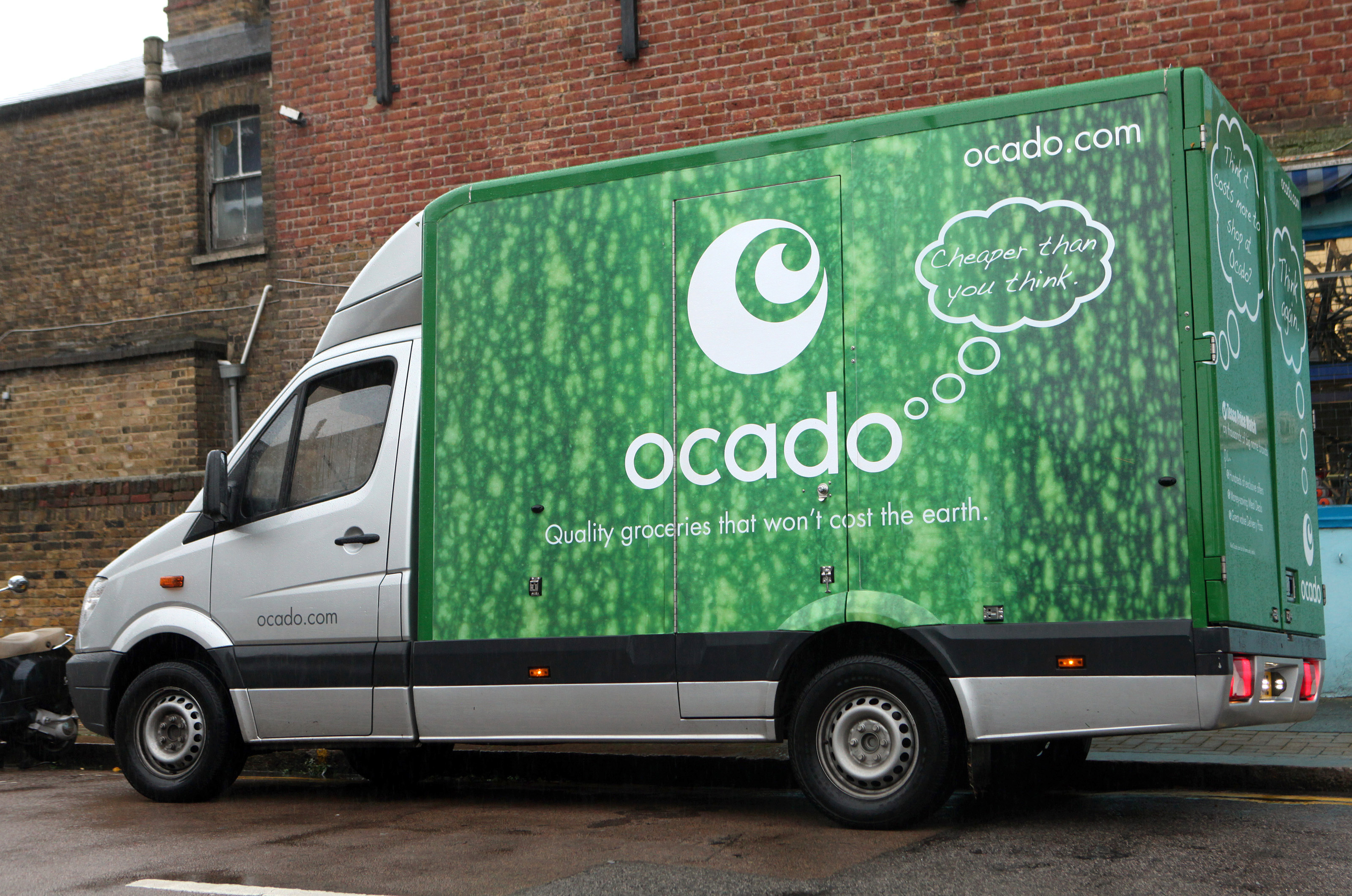 Ocado hat damit begonnen, Uber-Fahrer für die Auslieferung von Lebensmitteln einzusetzen