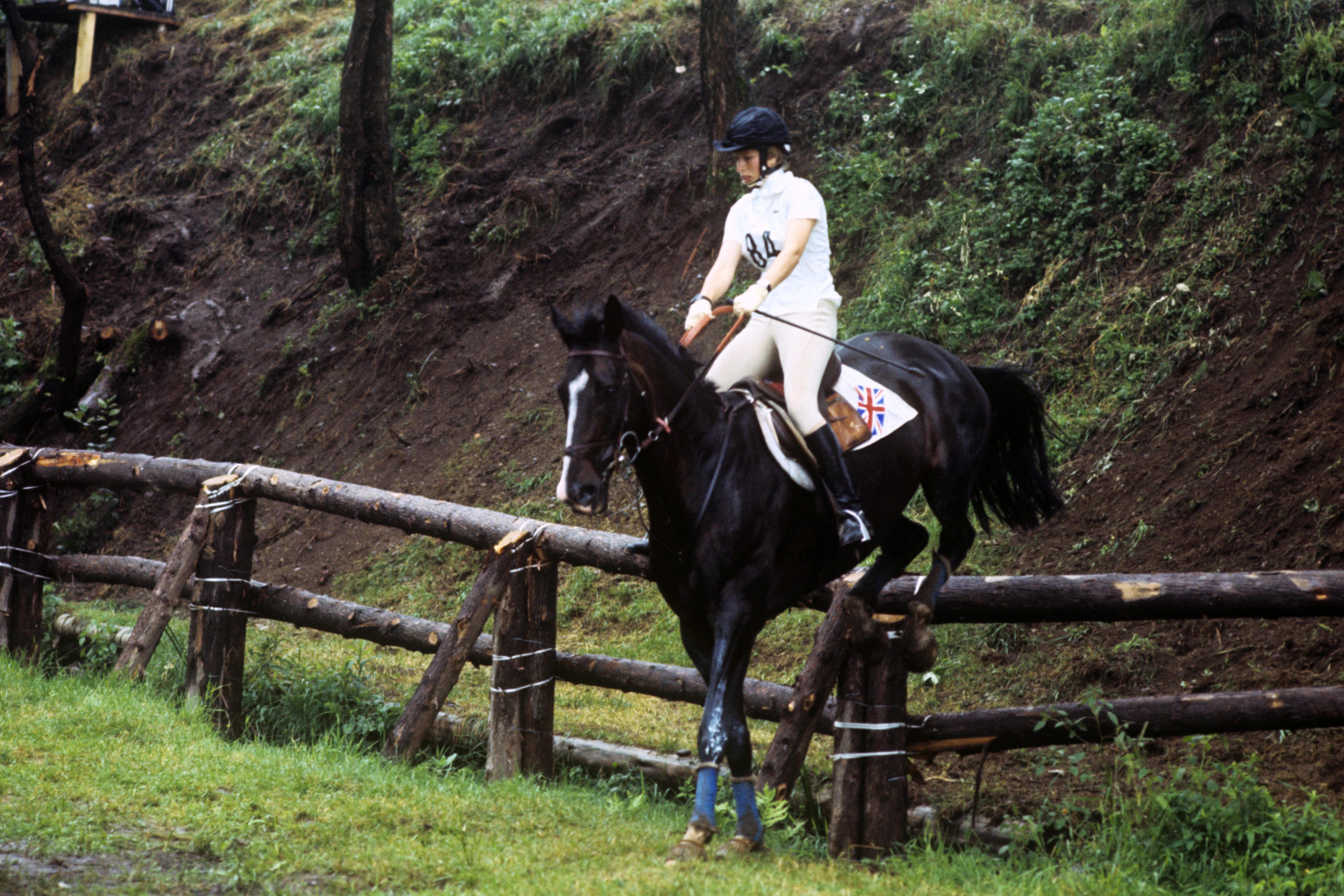 Prinzessin Anne konnte sich an nichts mehr erinnern, nachdem sie bei den Olympischen Spielen 1976 in Montreal, Kanada, vom Pferd gestürzt war