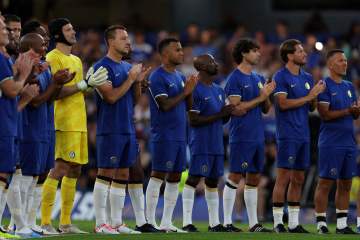 Die Fans waren verblüfft über das Spiel der Chelsea-Legenden als Star, der nach nur fünf Spielen in den Ruhestand ging