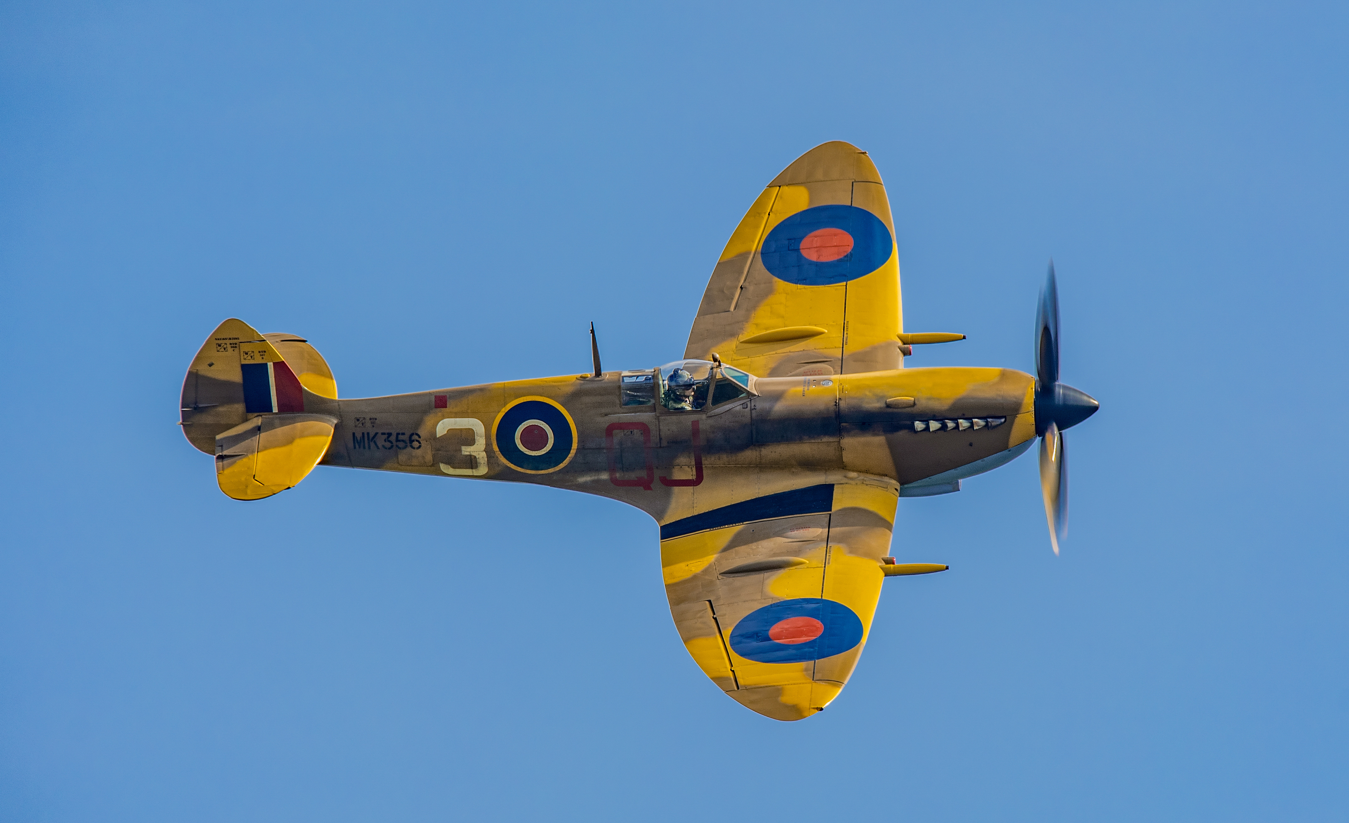 Etwa 18 einsatzbereite Spitfires flogen in die Lüfte