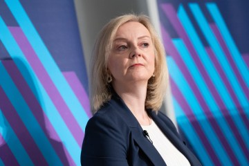 Liz Truss kritisiert die BBC wegen ihrer Schmeicheleien gegenüber der Bank of England 