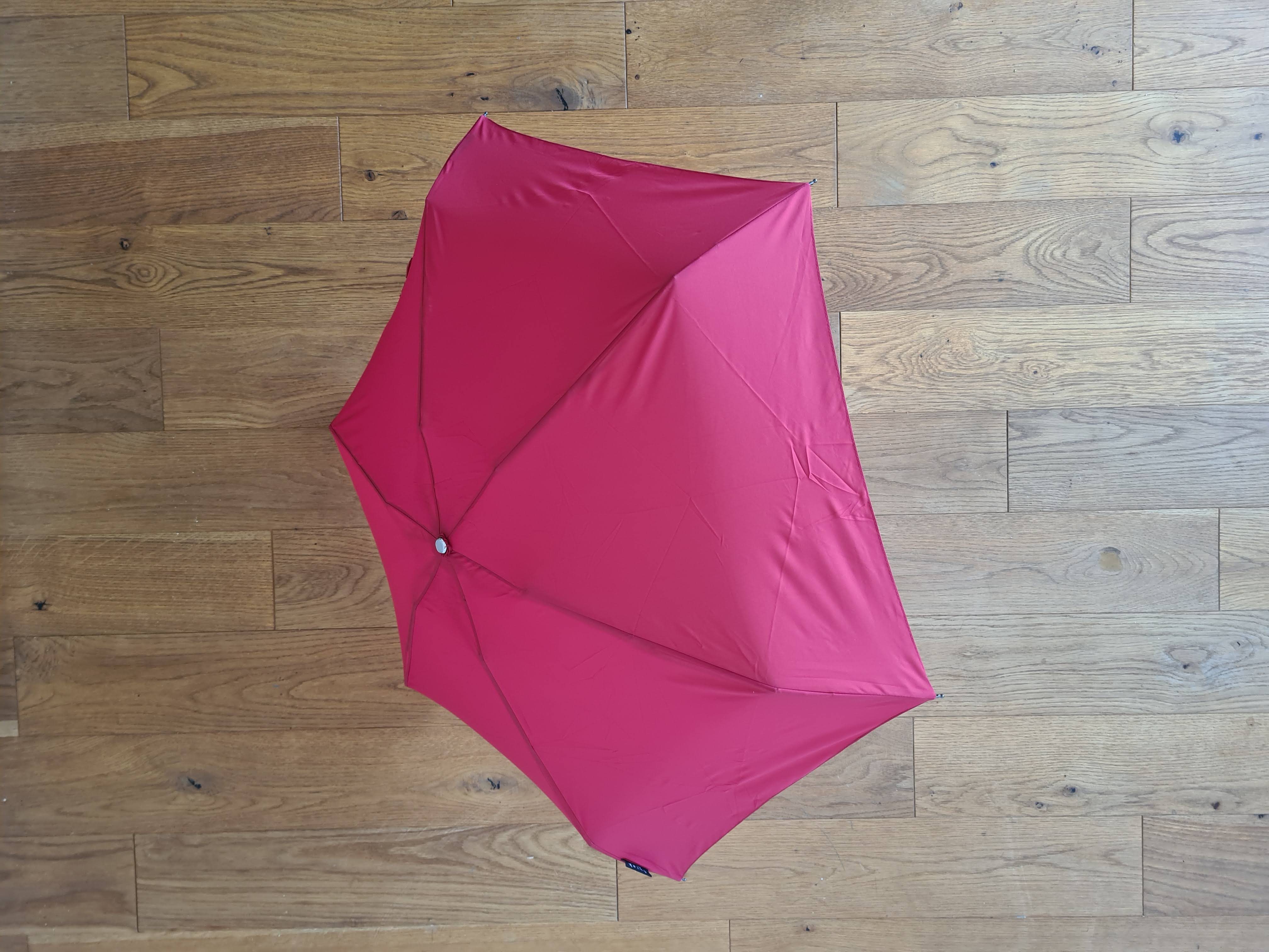 Davek Umbrellas are expensive, but come with lifetime guarantees
