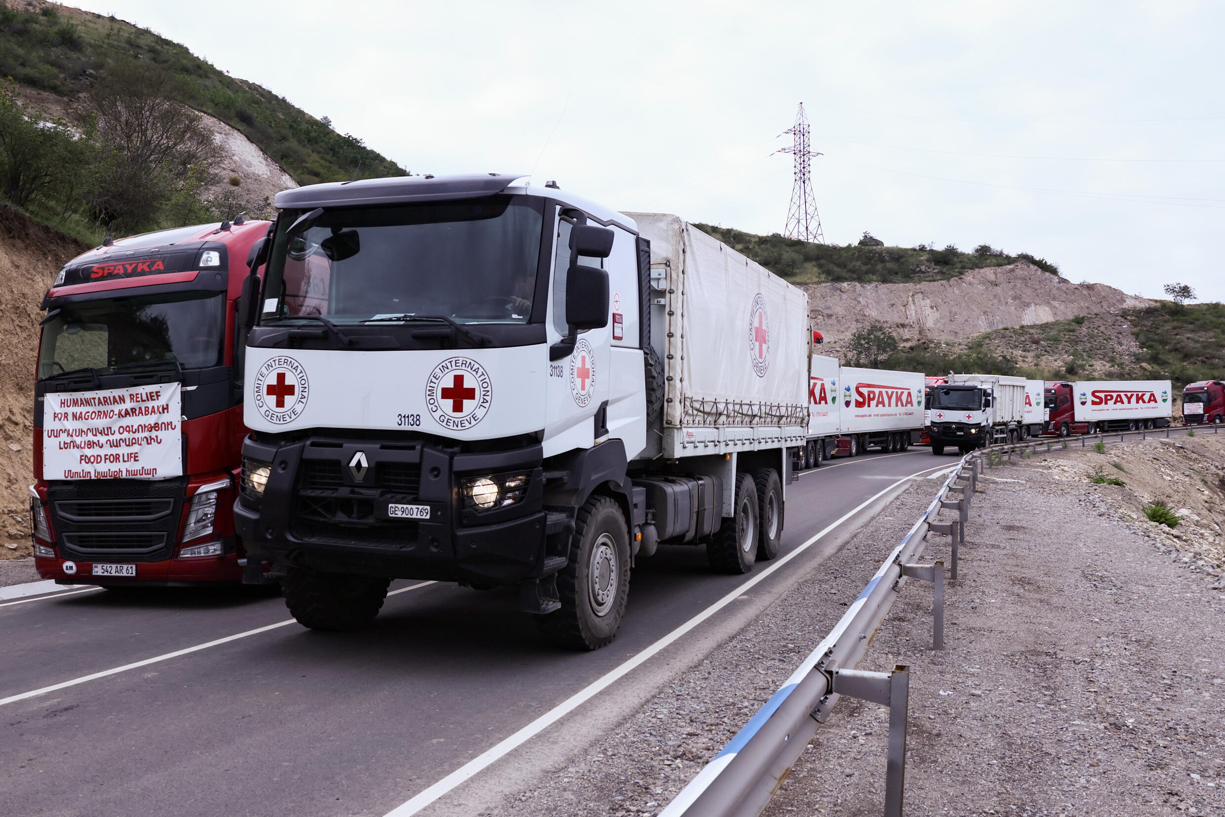 Ein humanitärer Konvoi des Internationalen Komitees vom Roten Kreuz konnte am Samstag in die Region einreisen.