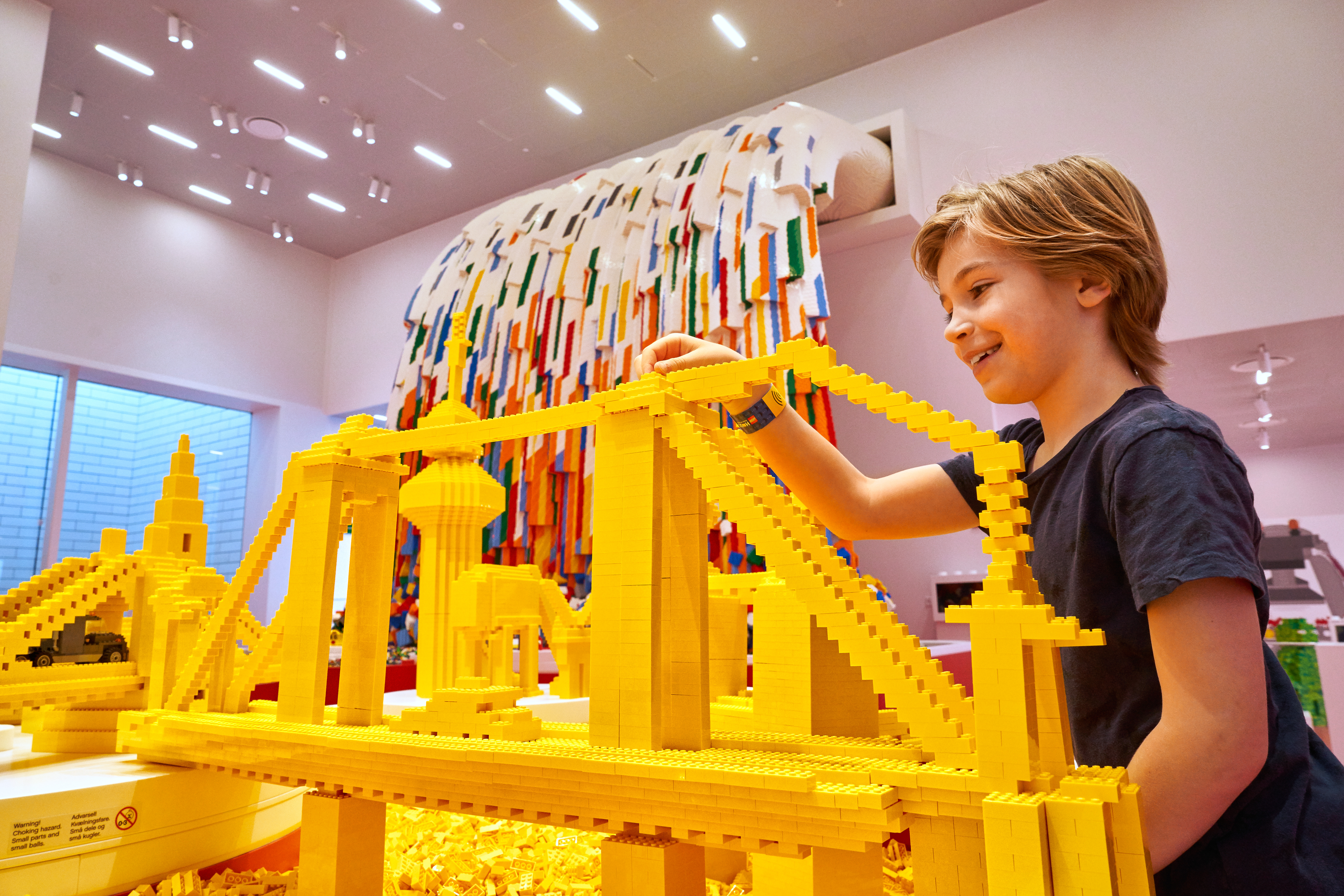 Lego hat seine umweltfreundlichen Bemühungen, Plastik in seinen Bausteinen zu ersetzen, aufgegeben