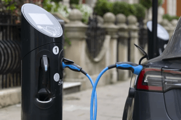 5 Wege, wie Elektroautos Großbritannien ruinieren werden – einschließlich der Gefährdung von Gehwegen
