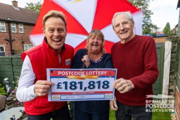Wir haben uns einen Anteil an einem Lotteriepreis von 1 Million Pfund gesichert – wir haben dank eines glücklichen Zufalls gewonnen