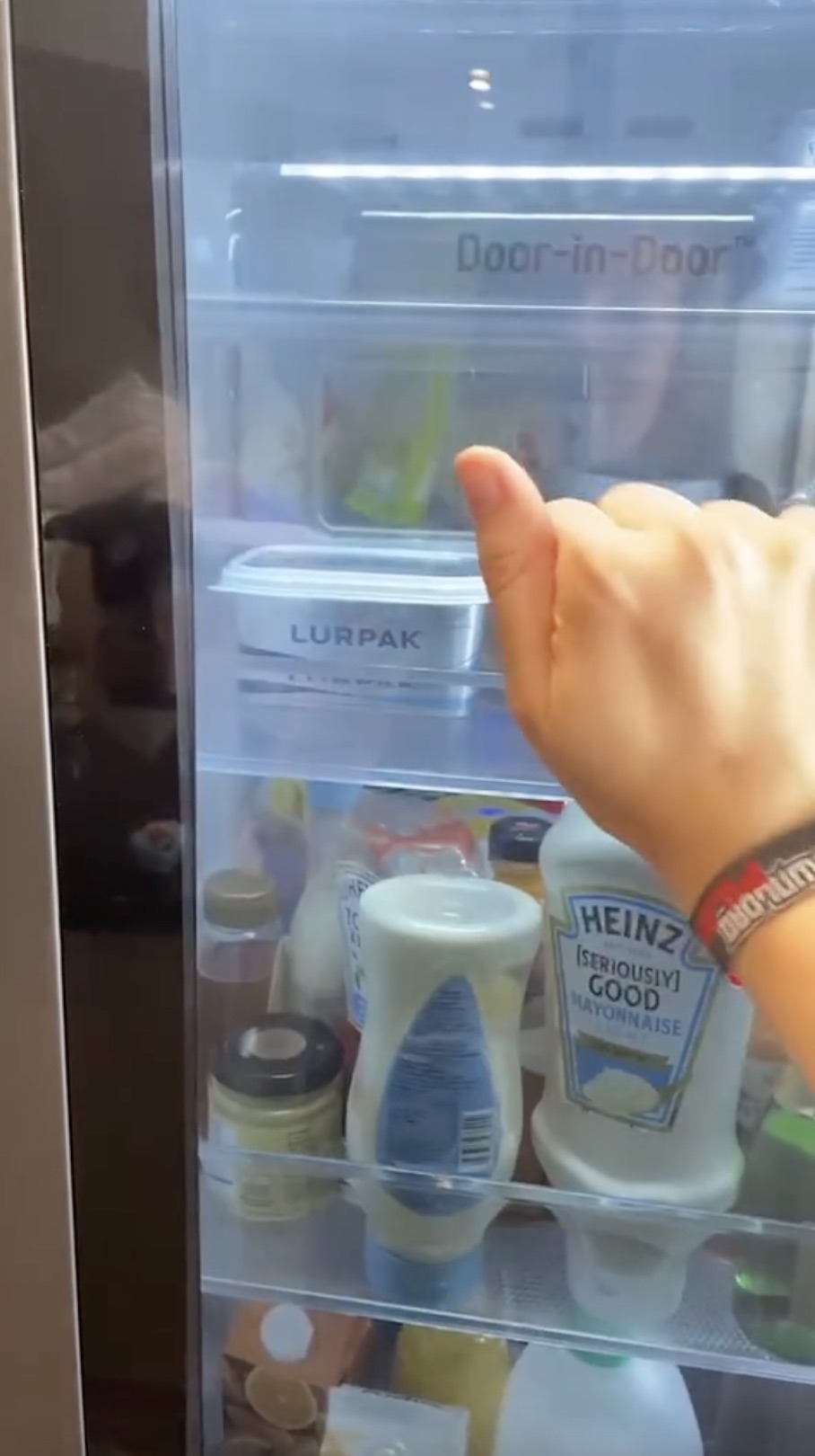 Sie sagte, der schicke Kühlschrank sei „völlig unnötig“, aber sie liebt ihn