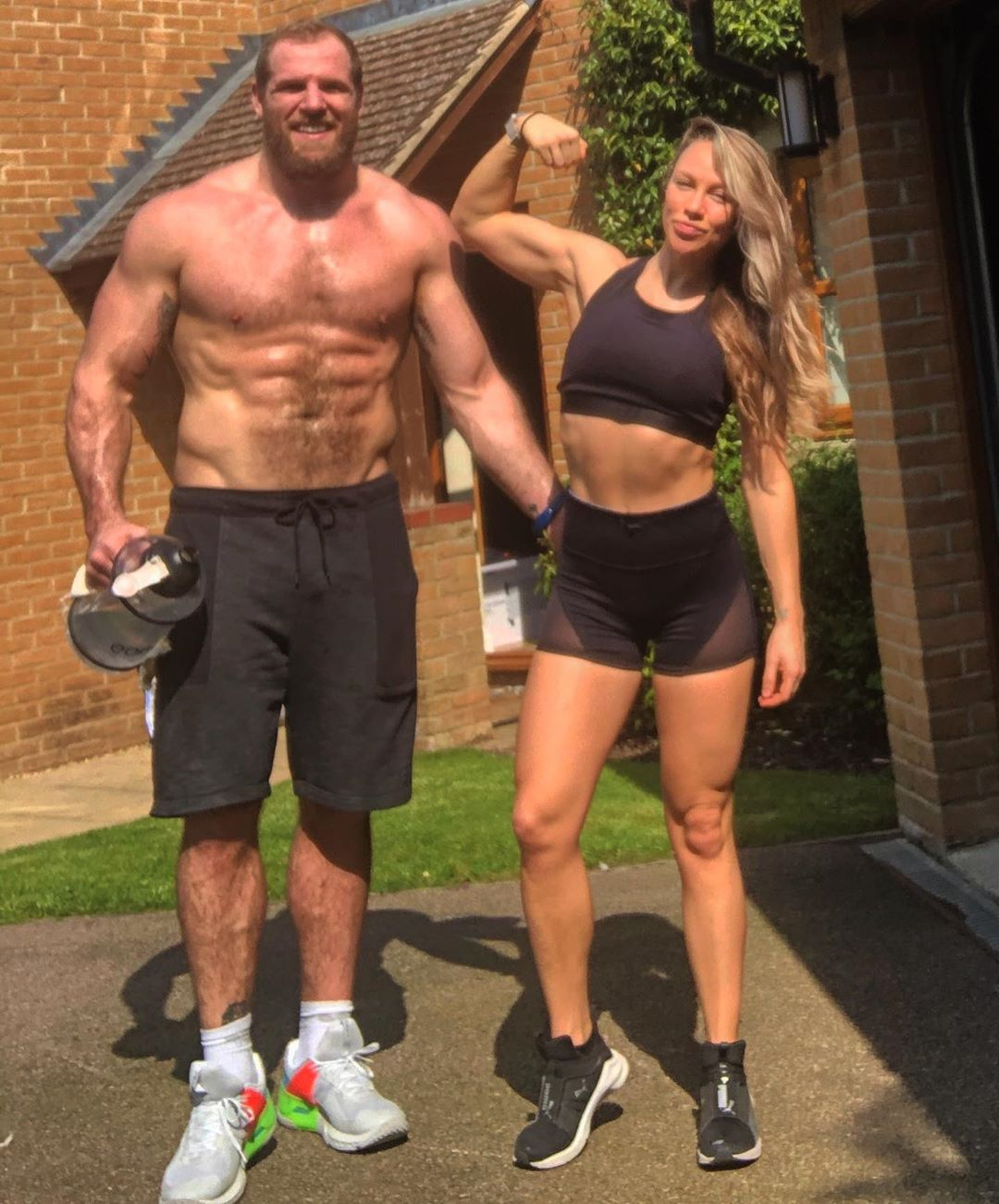 Chloe und ihr Mann, der ehemalige Rugby-Star James Haskell, trainieren zusammen