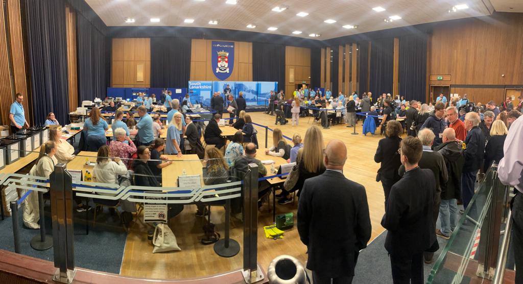 Die Auszählung der Stimmen fand im Hauptquartier des South Lanarkshire Council in Hamilton statt