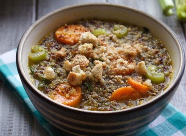 Rezept für Gemüse-Quinoa-Suppe