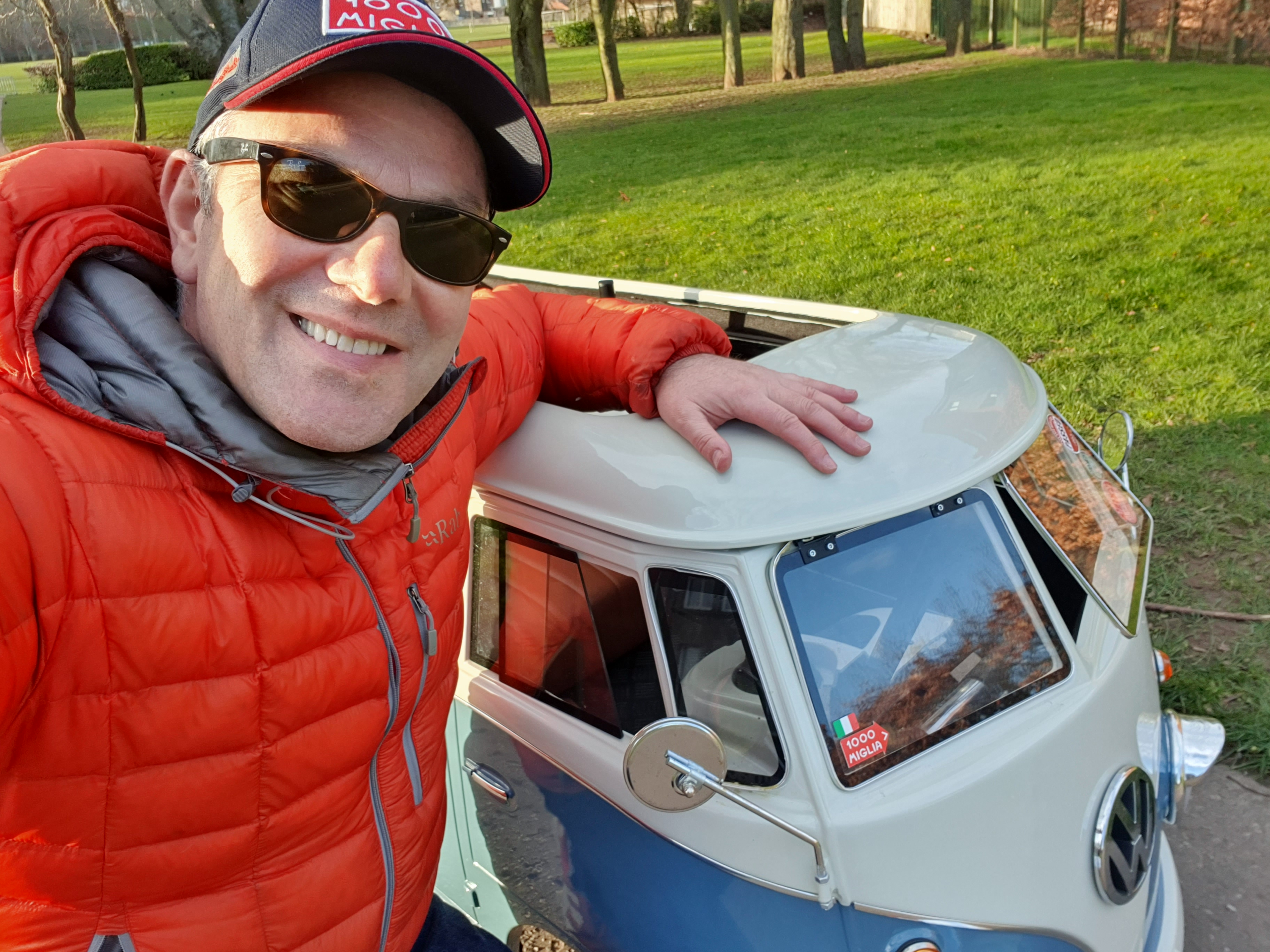 Jason Black liebt es, mit seinem umgebauten Mobilitätsroller durch Schottland zu reisen