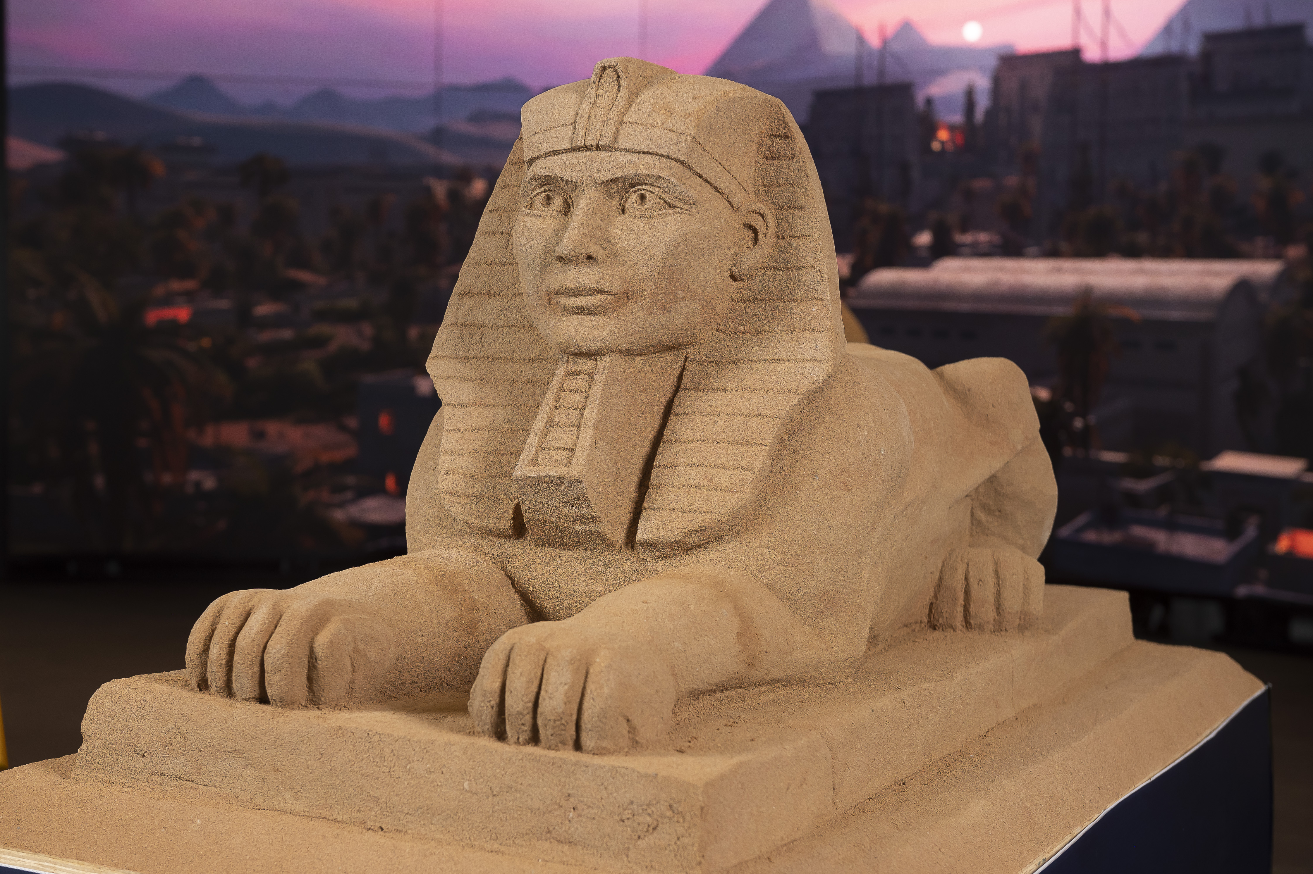 Eine Umfrage ergab, dass 17 Prozent der Briten glauben, dass sich unter den Pfoten der Großen Sphinx ein verstecktes Labyrinth befindet.