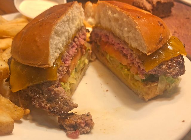 Der Outbacker-Burger im Outback Steakhouse