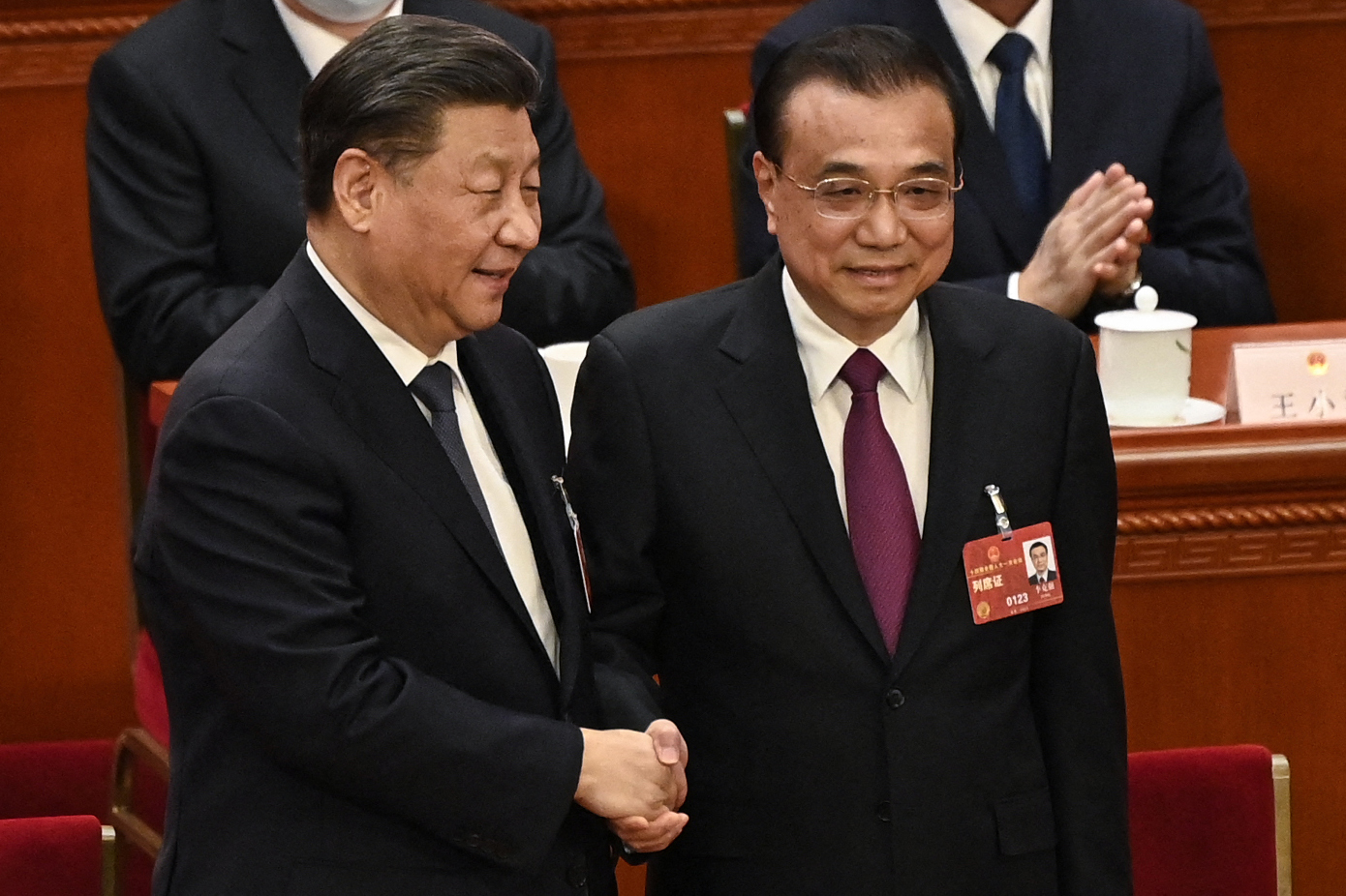 Li geriet oft in Konflikt mit dem chinesischen Präsidenten Xi Jinping, der im März den früheren Premier durch einen Loyalisten ersetzte