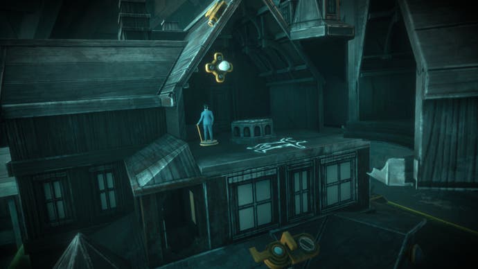 Ein Screenshot von The 7th Guest VR, der ein Puzzle zeigt, das einer Puppenhausversion von Stauf Mansion ähnelt.  Auf dem winzigen Dachboden steht neben dem mit Kreide gezeichneten Umriss einer Leiche eine Nachbildung eines Gastes.