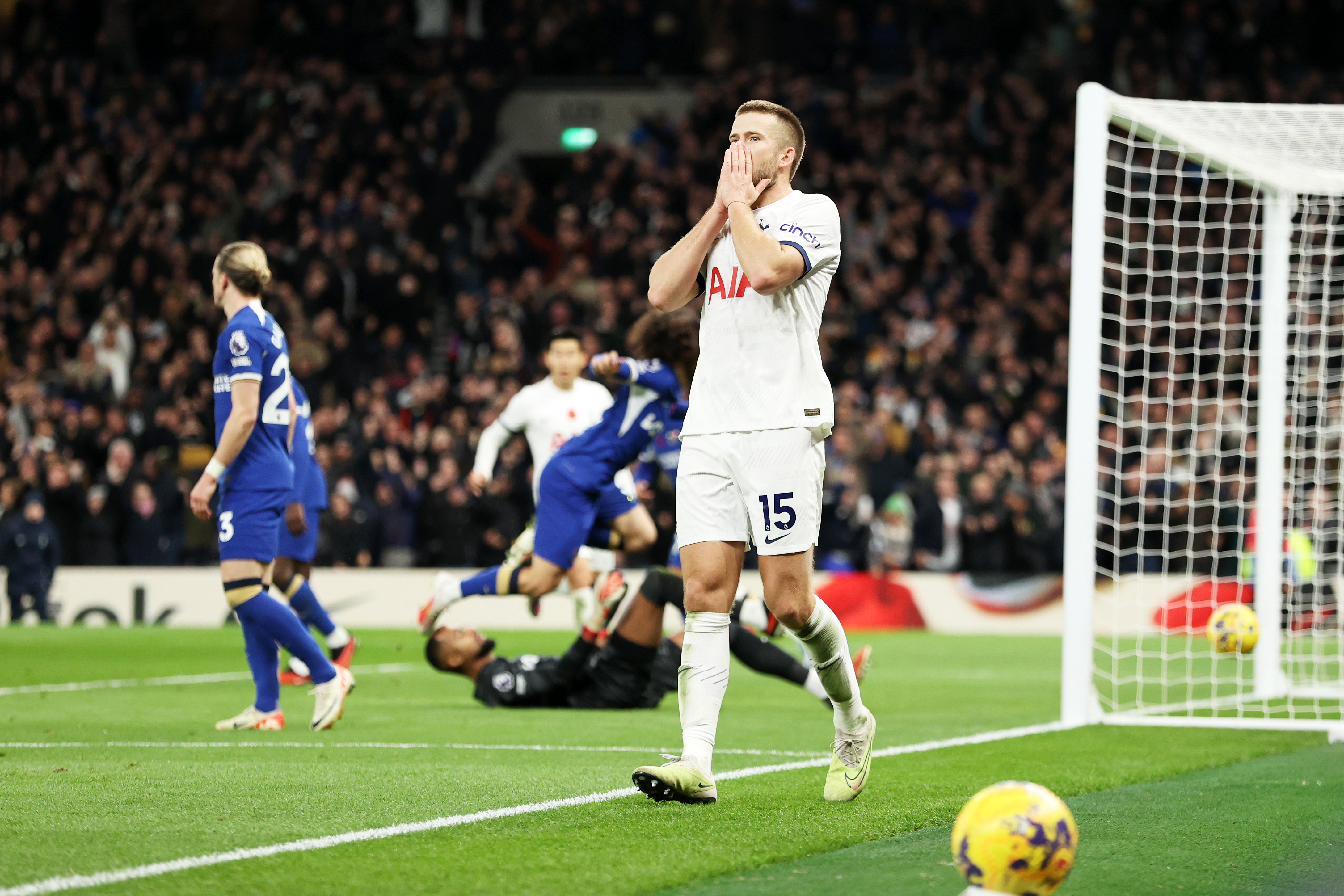 Tottenhams Eric Dier hatte bei der umstrittenen 1:4-Niederlage gegen Chelsea zu Recht ein Tor nicht anerkannt, aber die VAR-Überprüfung dauerte lächerlich lange