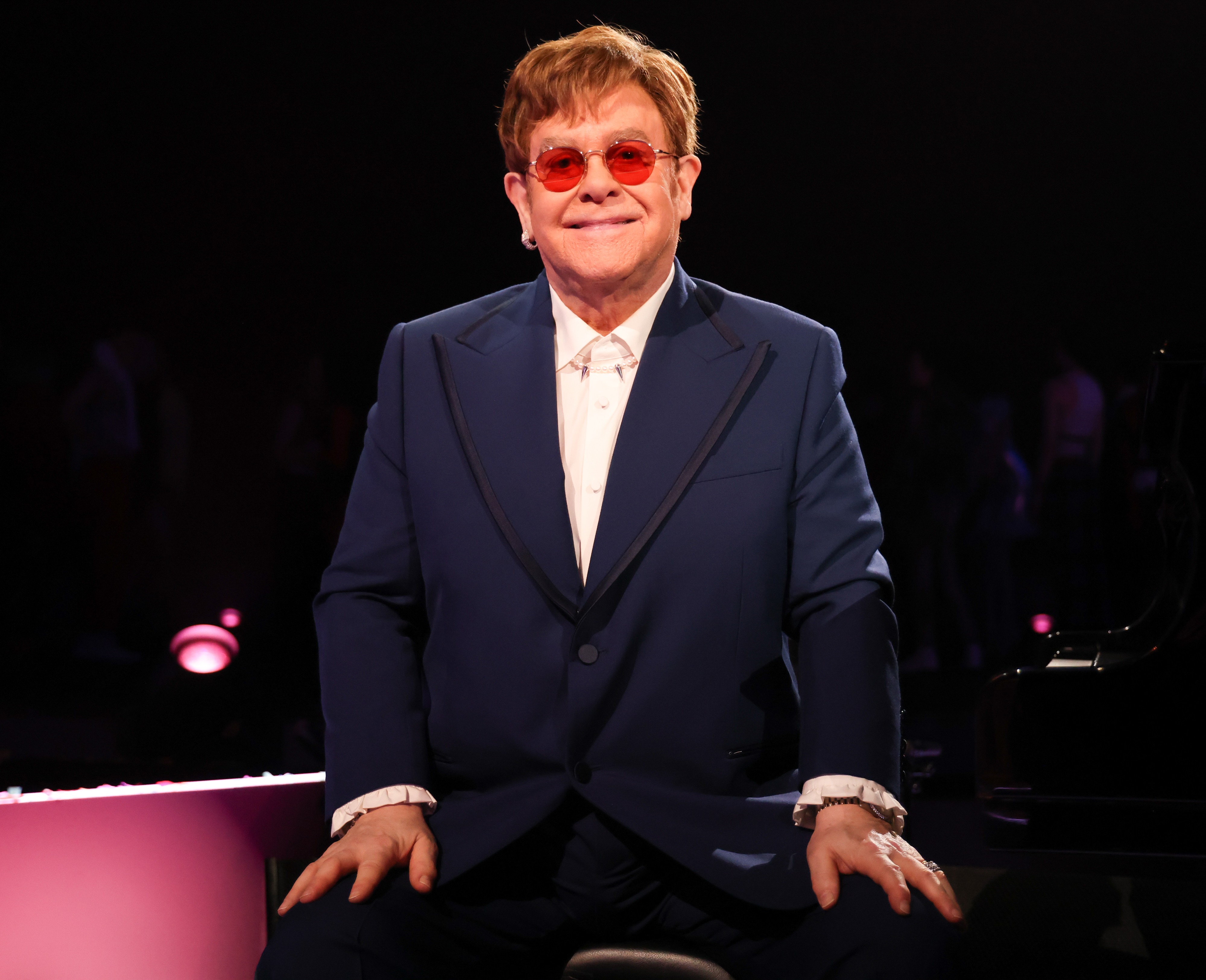 Elton John gehört zu den sieben Klägern, die den Herausgeber der Daily Mail und der Mail on Sunday wegen angeblicher rechtswidriger Informationsbeschaffung verklagen