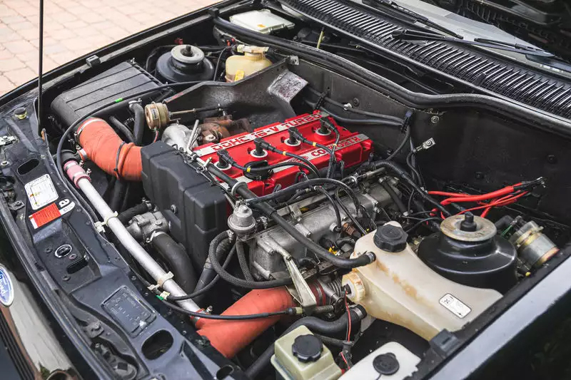 Aufgrund seines Turbomotors konnte der Cosworth Geschwindigkeiten von über 240 km/h erreichen
