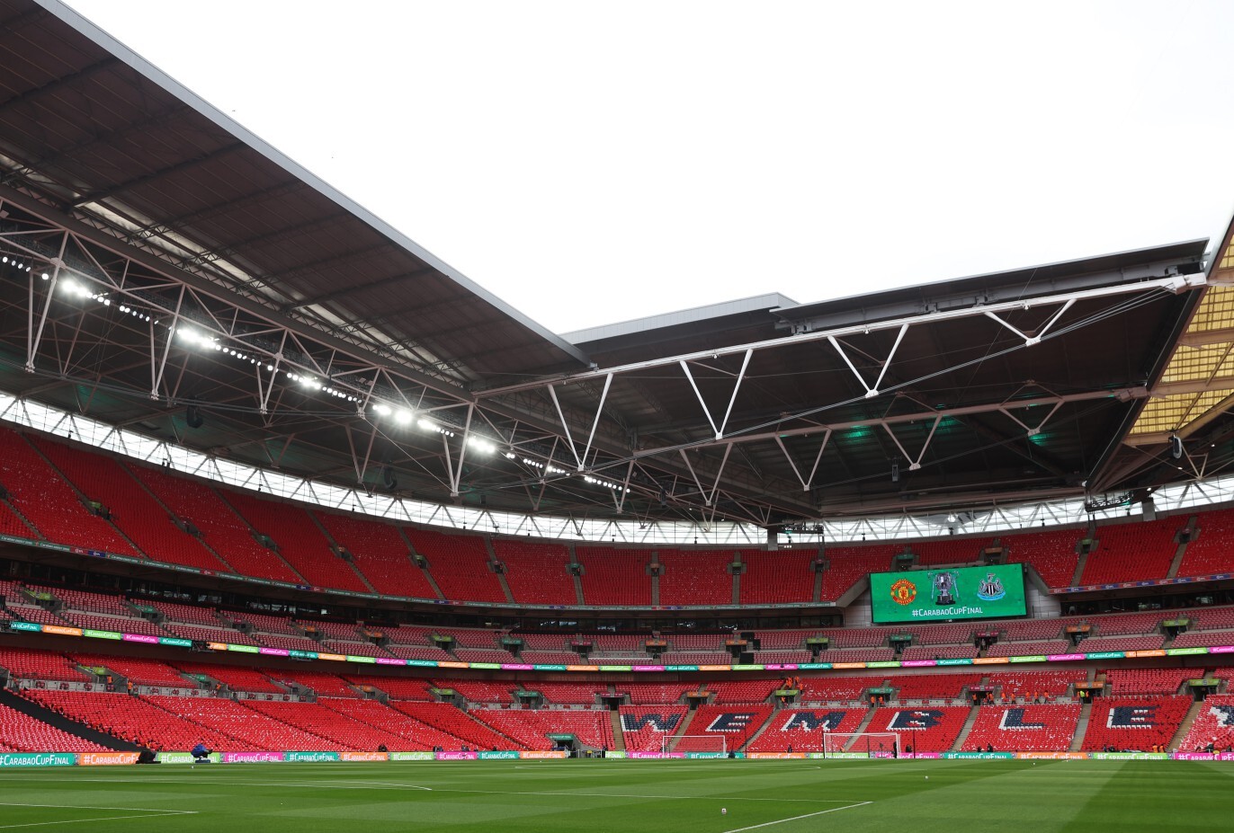 Wembley könnte der Austragungsort für die erste Stadionshow der UFC in Großbritannien sein