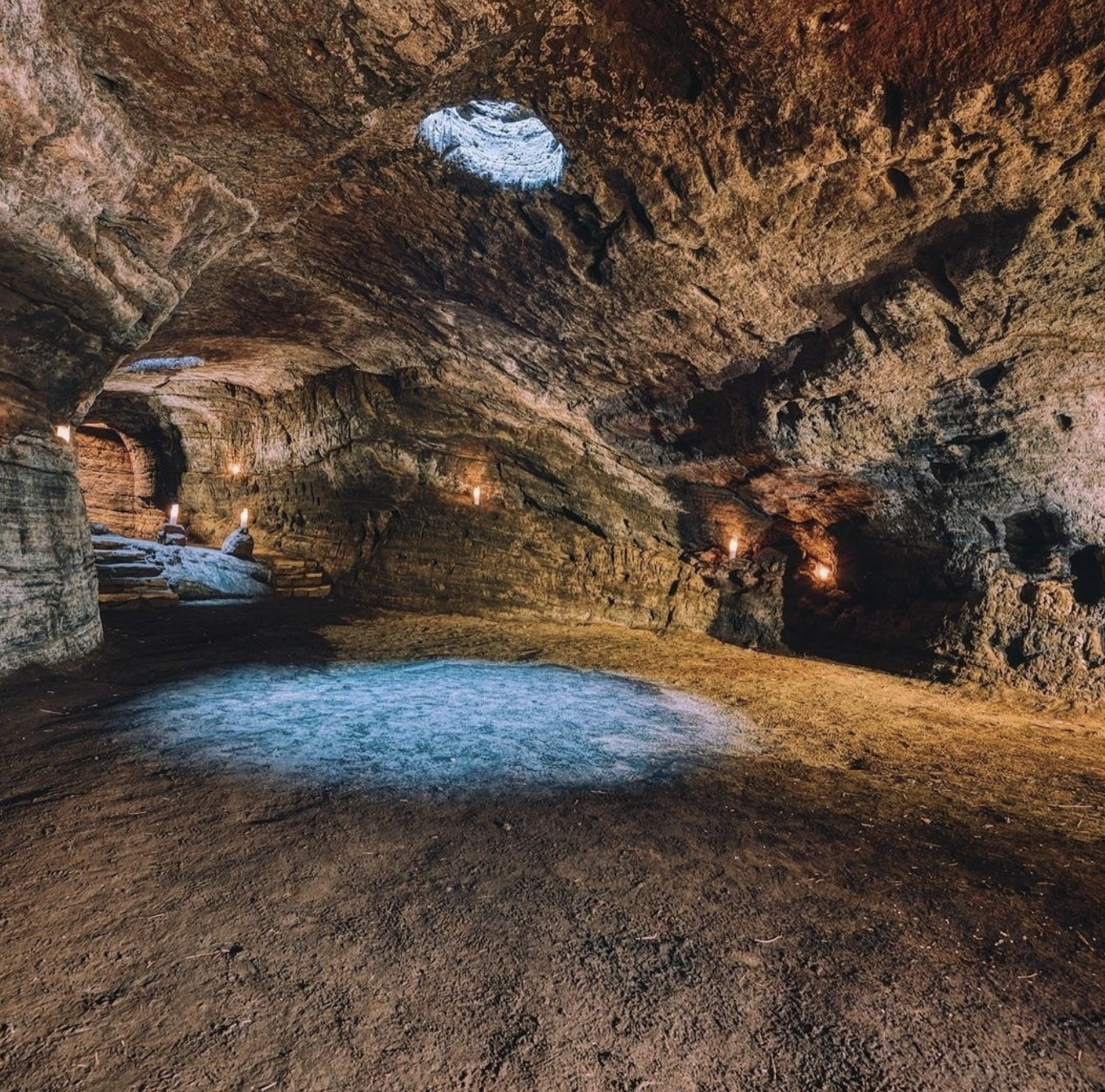 Ein Besuch der Höhlen von Hella ist ein Muss