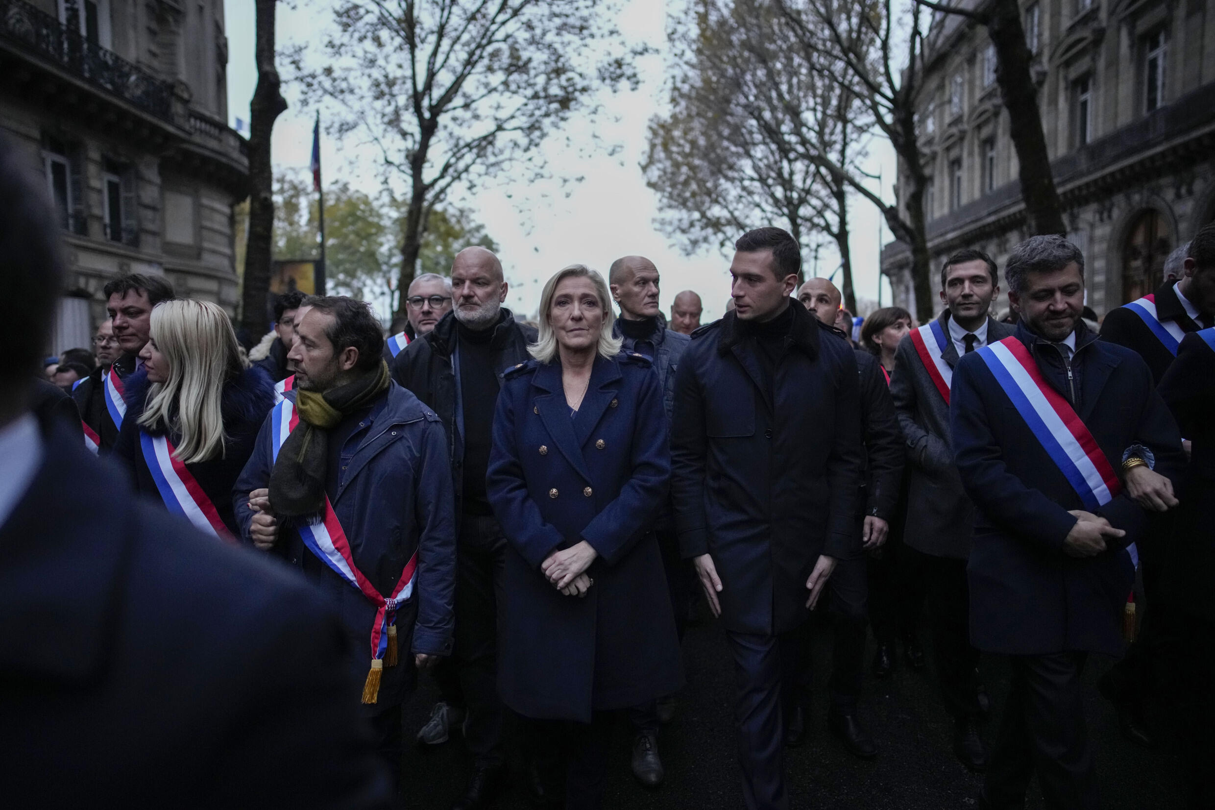 Marine Le Pen beim Marsch gegen Antisemitismus in Paris, 12. November 2023.