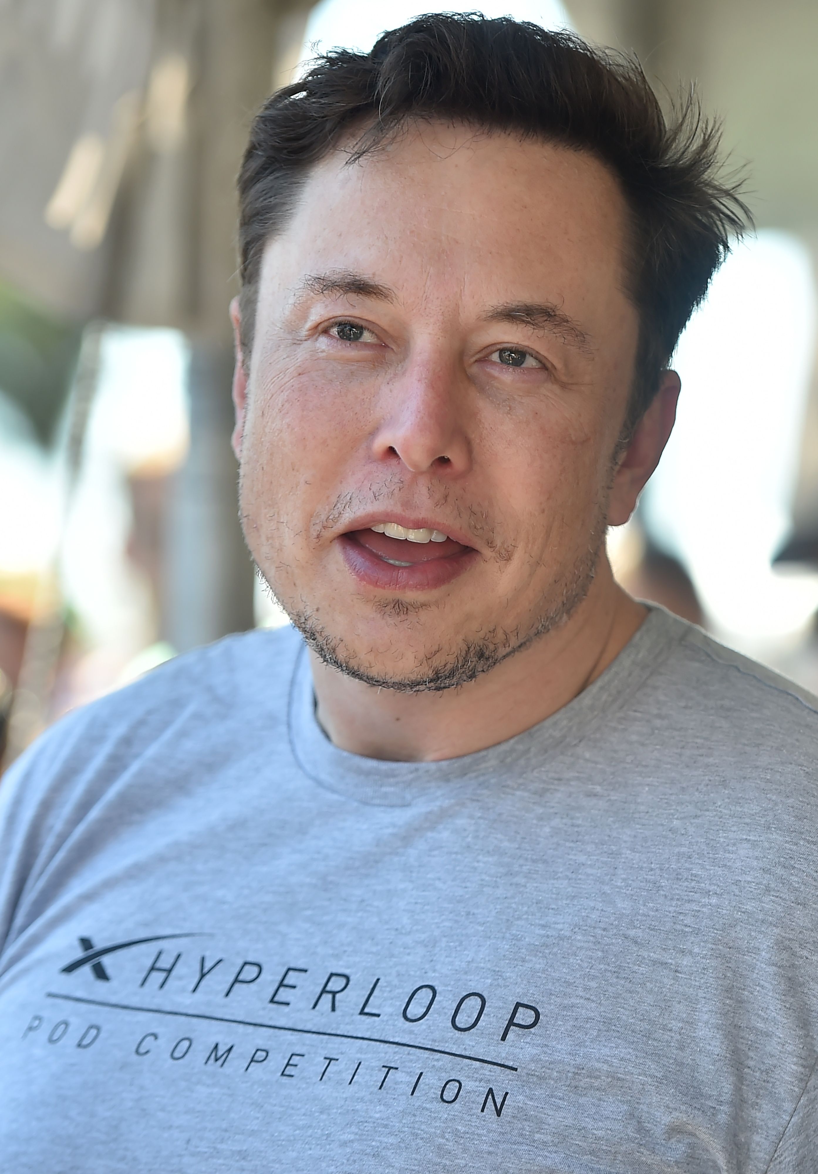 Elon Musk hoffte, dass der Hyperloop bis 2021 Passagiere befördern würde