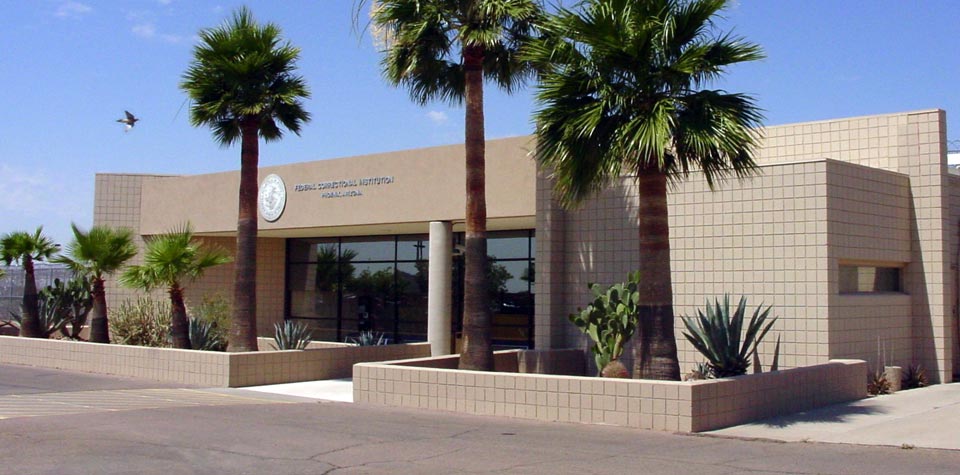 Als sich der Vorfall ereignete, befand sich Chauvin in einer Justizvollzugsanstalt des Bundes in Tucson in Arizona