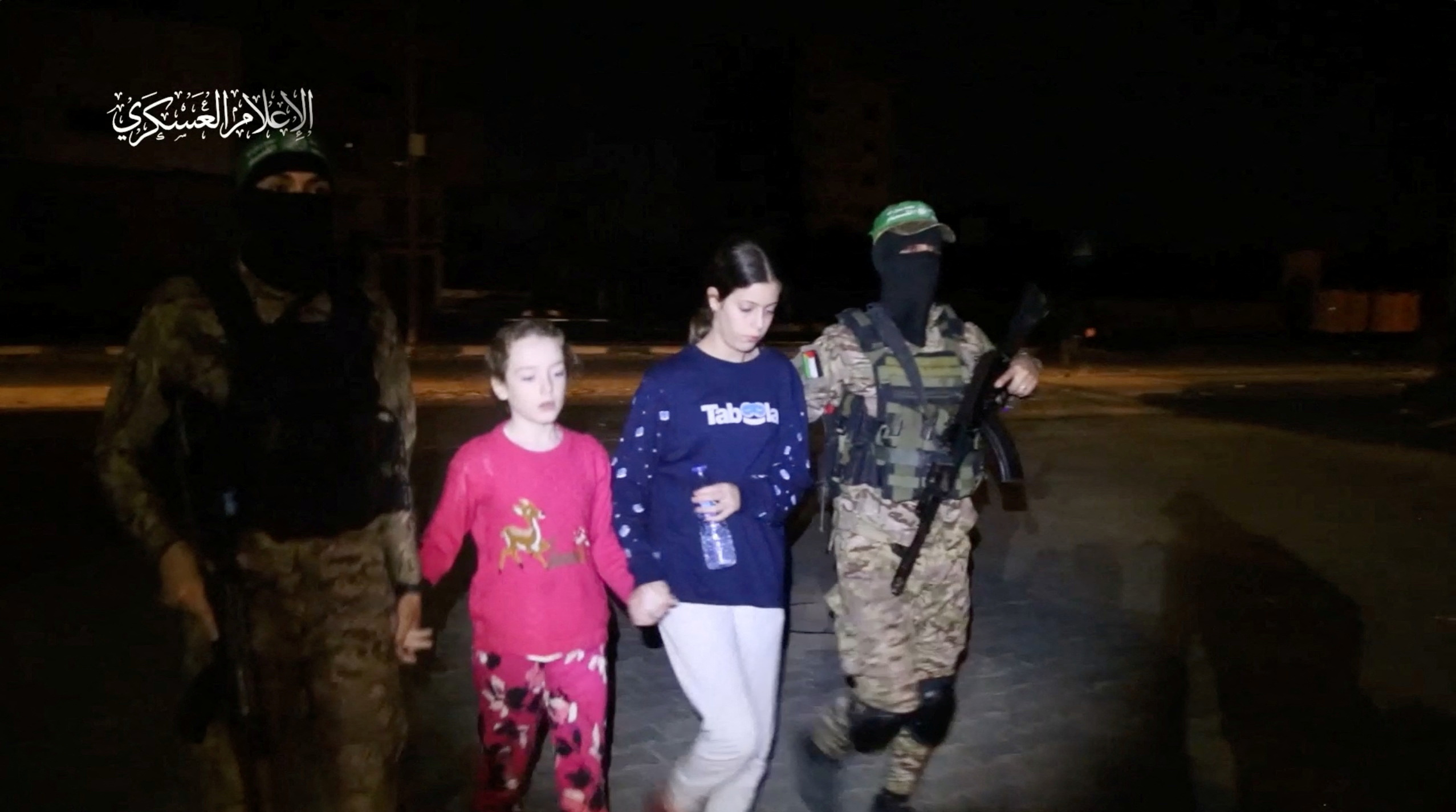 Hamas-Terroristen übergaben am Samstag die neunjährige Emily Hand zusammen mit zwölf weiteren israelischen Frauen und Kindern