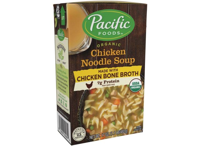 Pacific Foods Bio-Hühnernudelsuppe mit Knochenbrühe